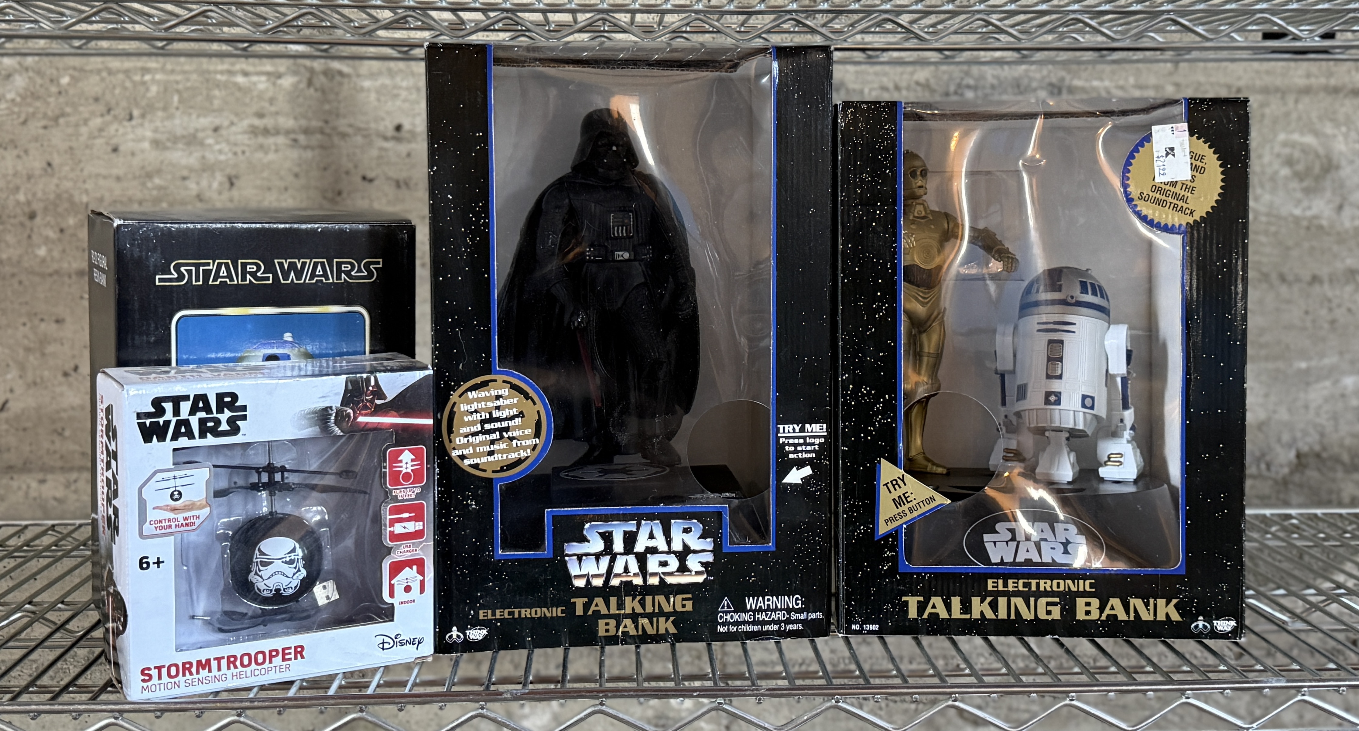 STAR WARS, TALKING BANKS & TOYS