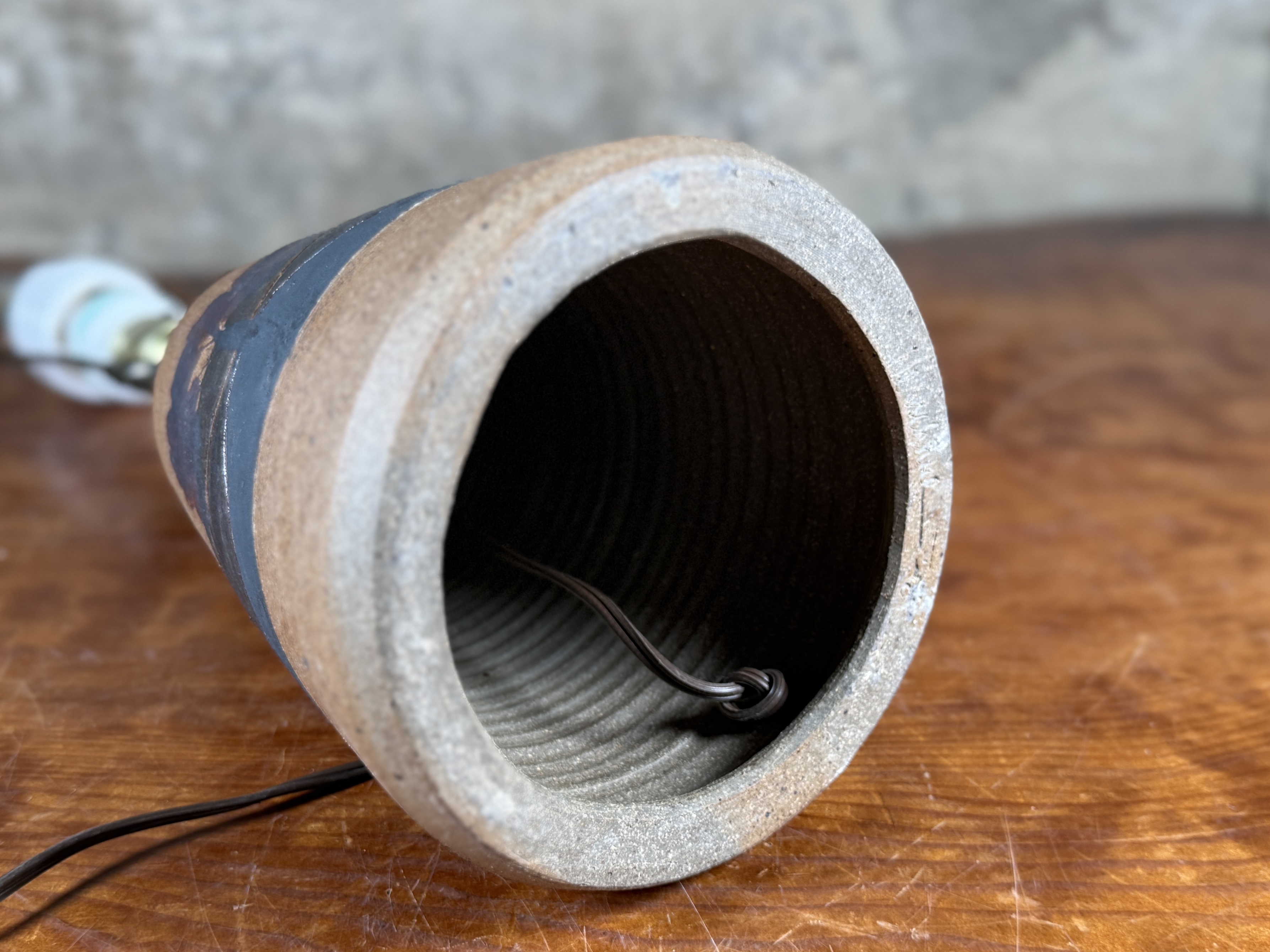 STUDIO MADE CERAMIC TABLE LAMP