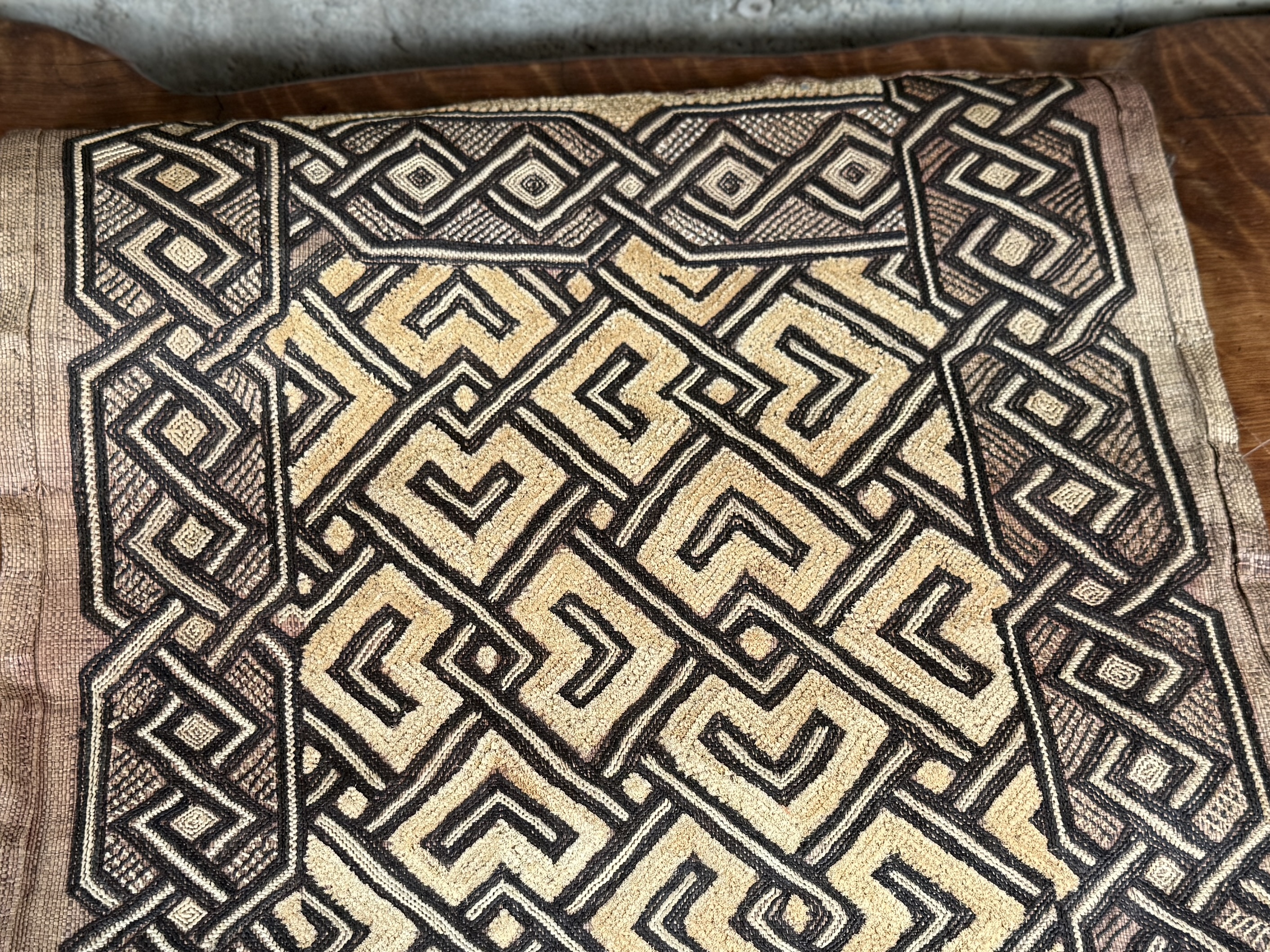 AFRICAN KUBA TEXTILE