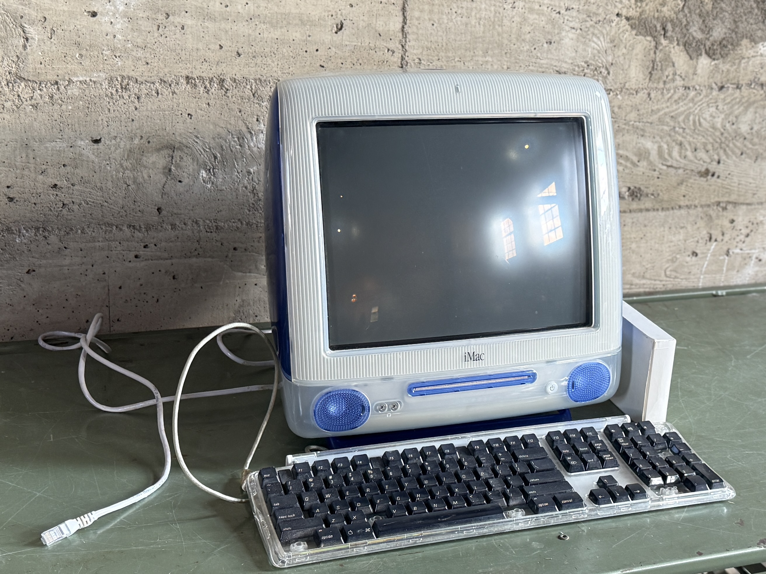 iMAC G3 COMPUTER