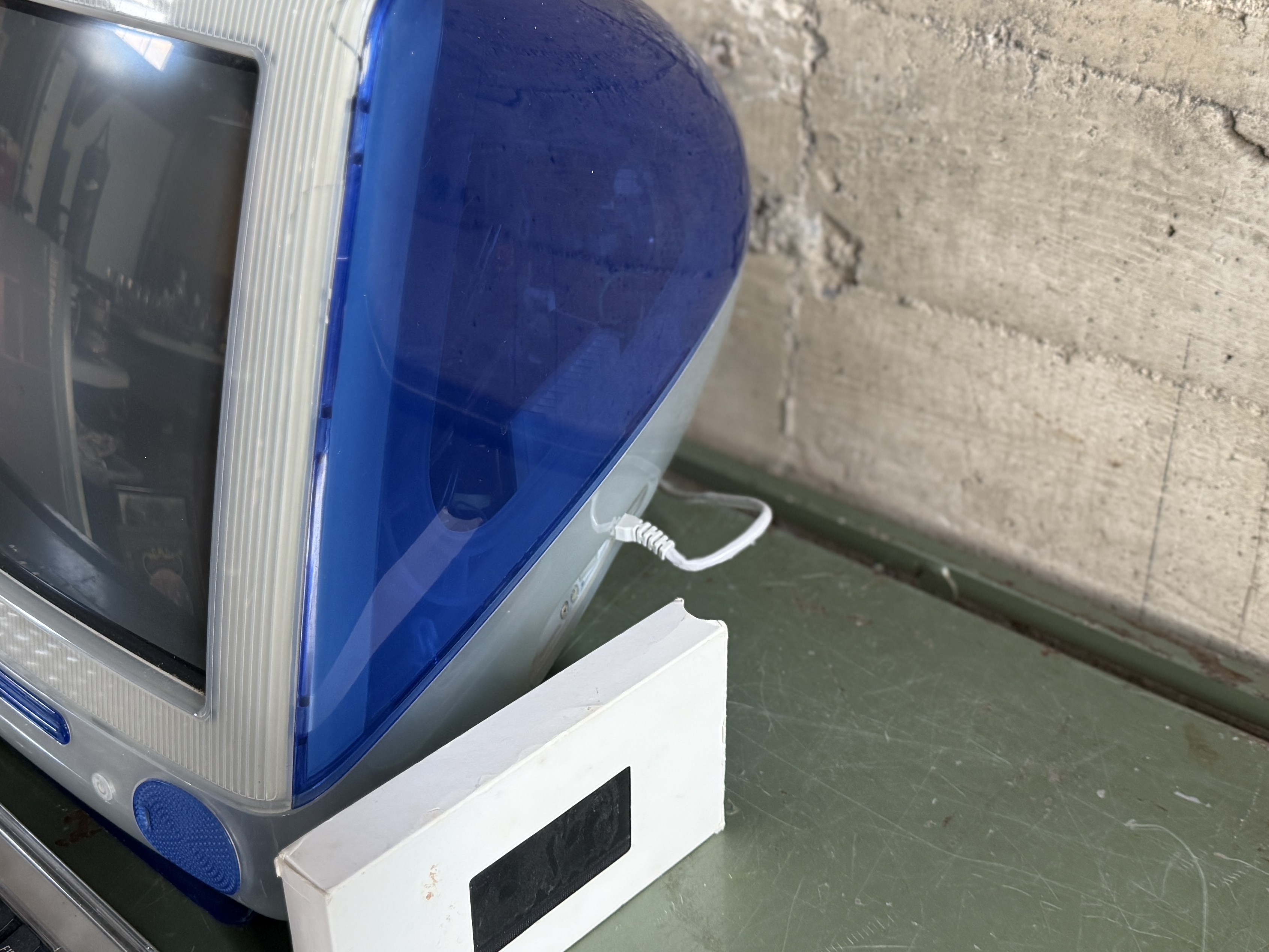 iMAC G3 COMPUTER