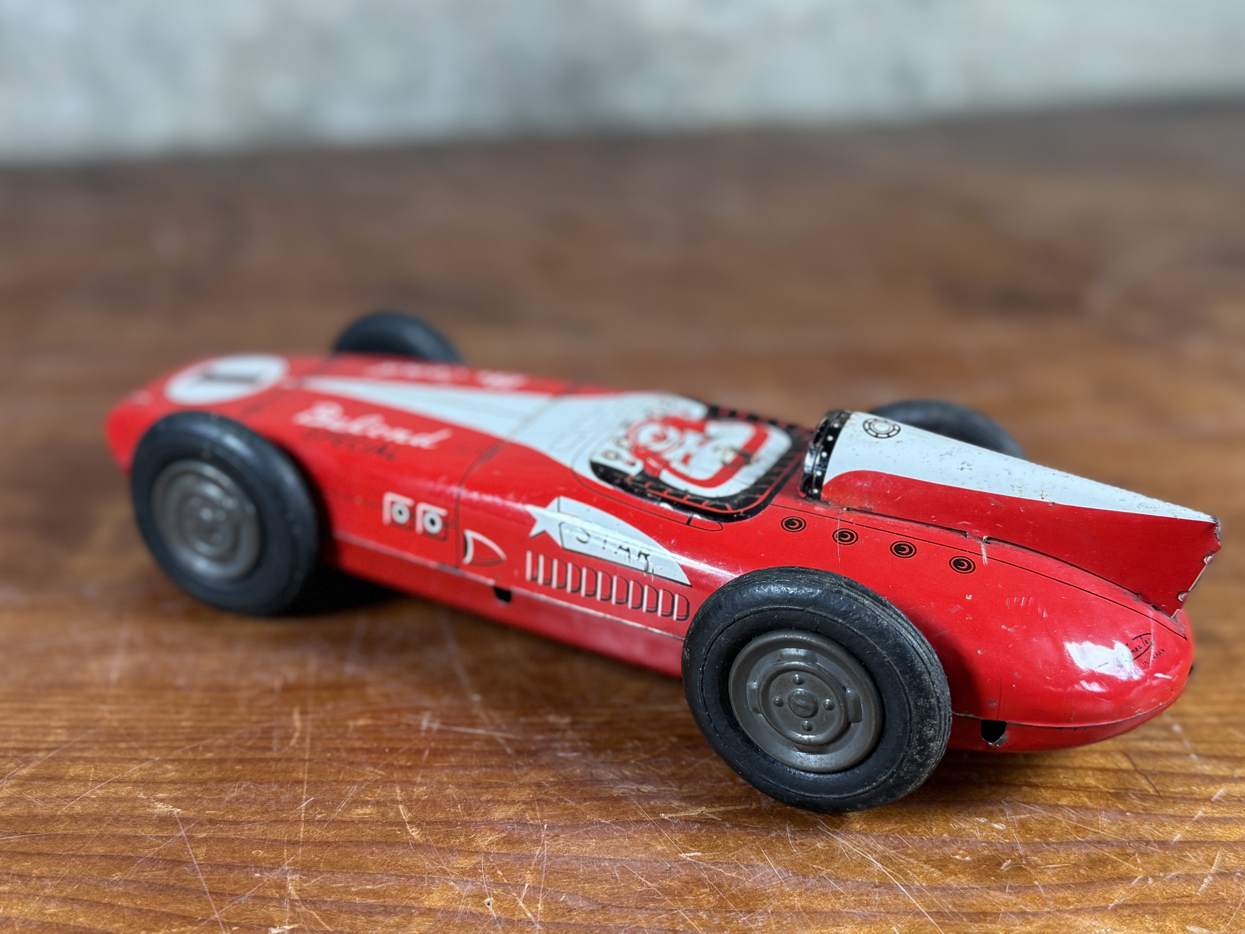 TOYMASTER, BELOND SPECIAL OPEN-WHEEL TIN FRICTION RACE CAR
