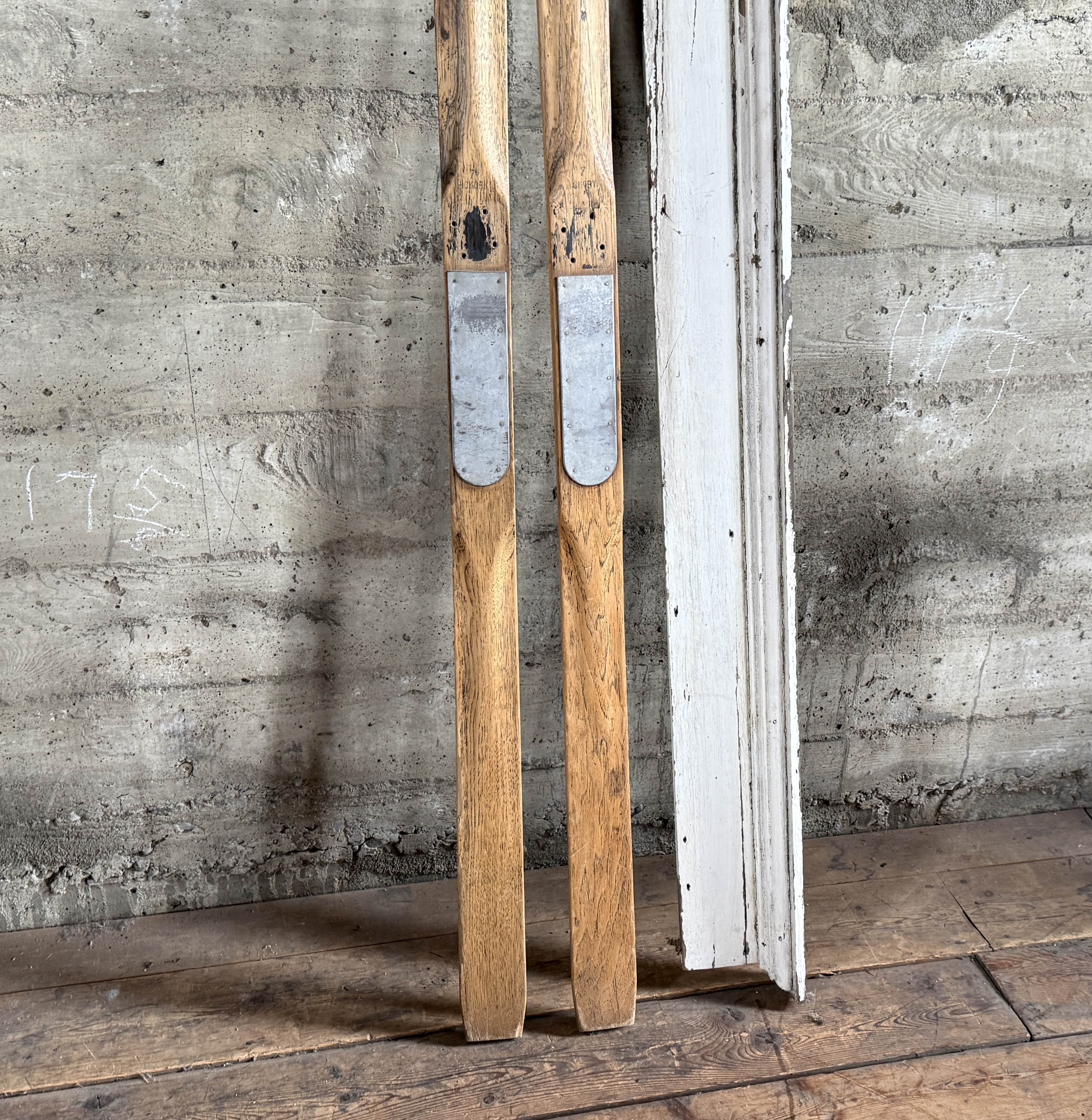 ANTIQUE SKIS & ARCHITECTURAL SHELVING PIECE