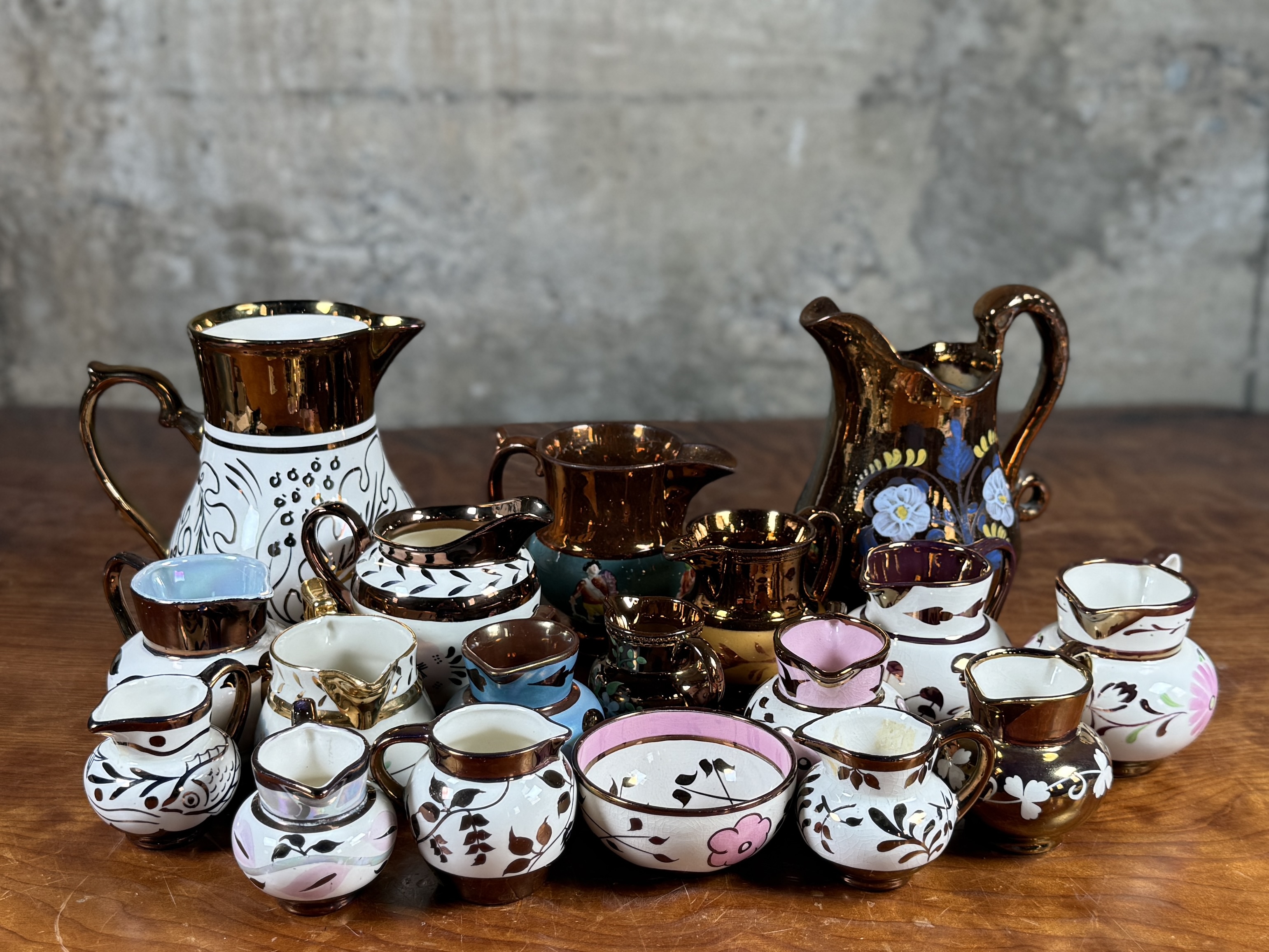 LUSTERWARE PORCELAIN COLLECTION