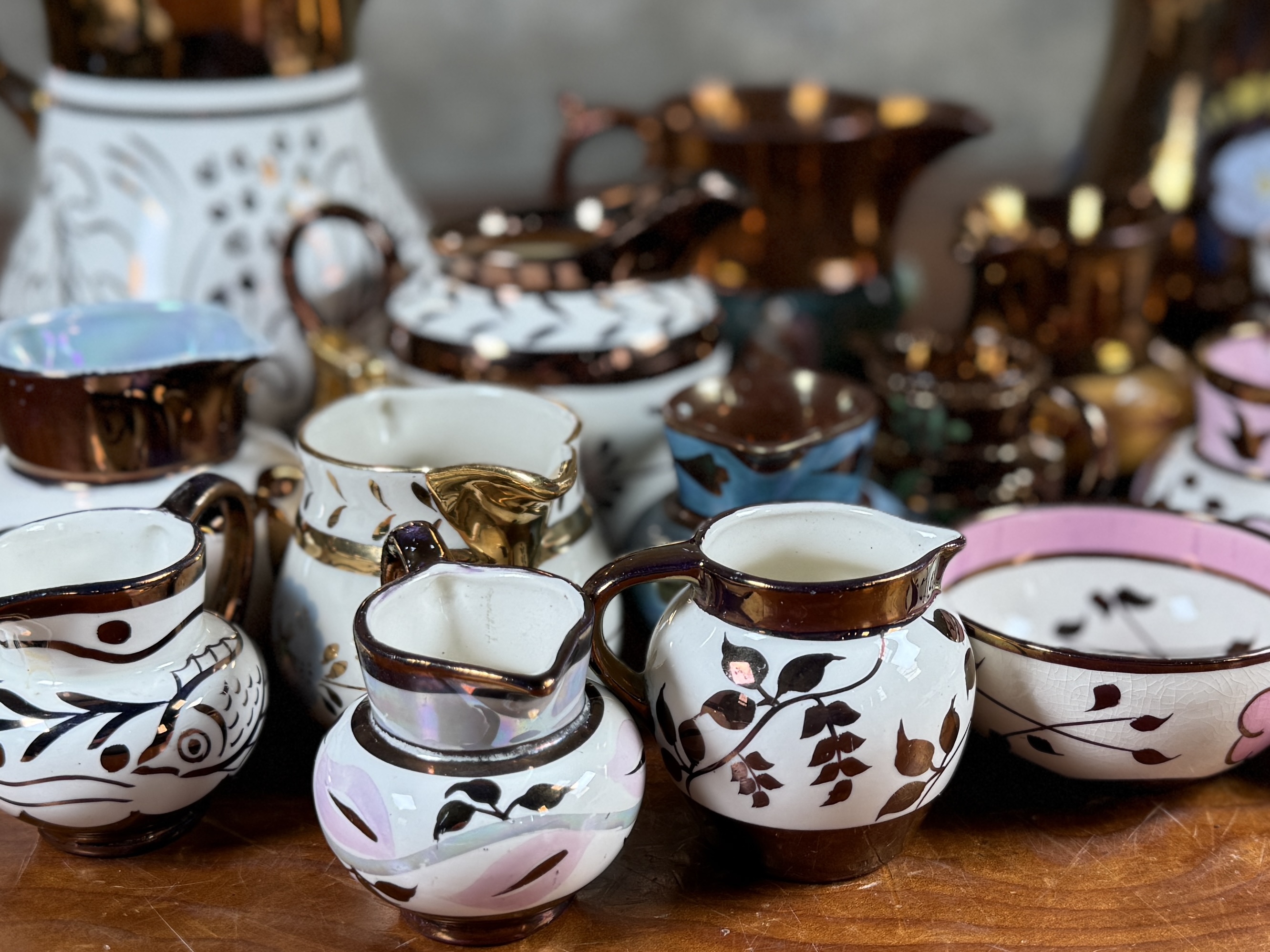 LUSTERWARE PORCELAIN COLLECTION