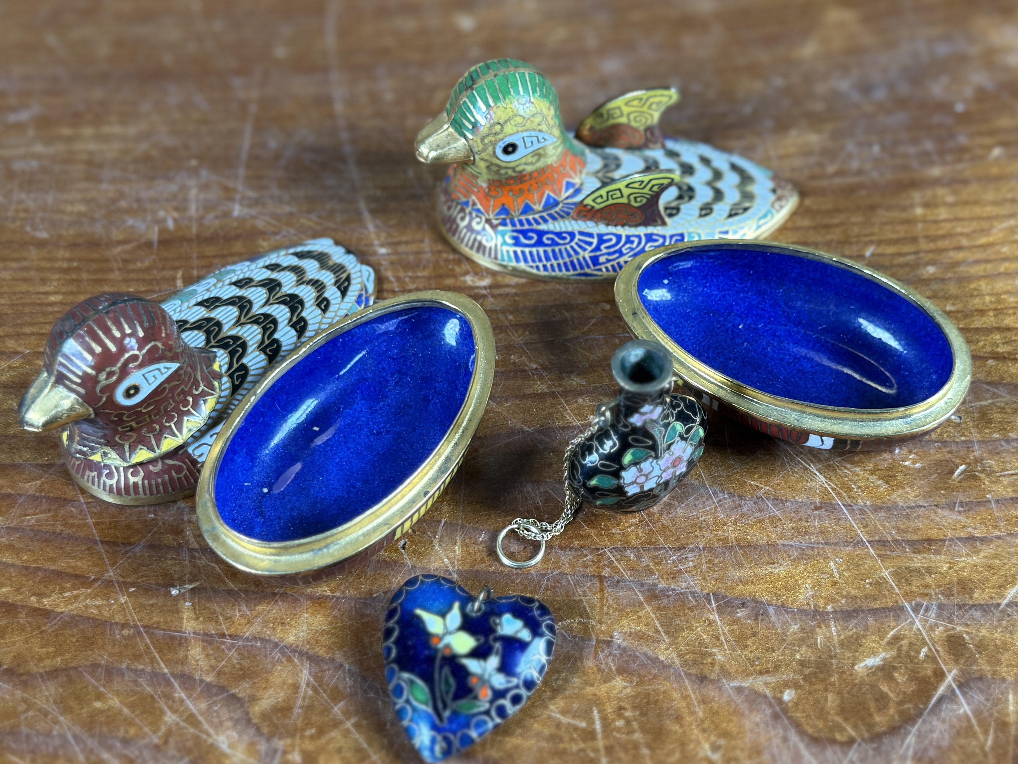 CHINESE CLOISONNÉ ENAMEL BOXES & PENDANTS
