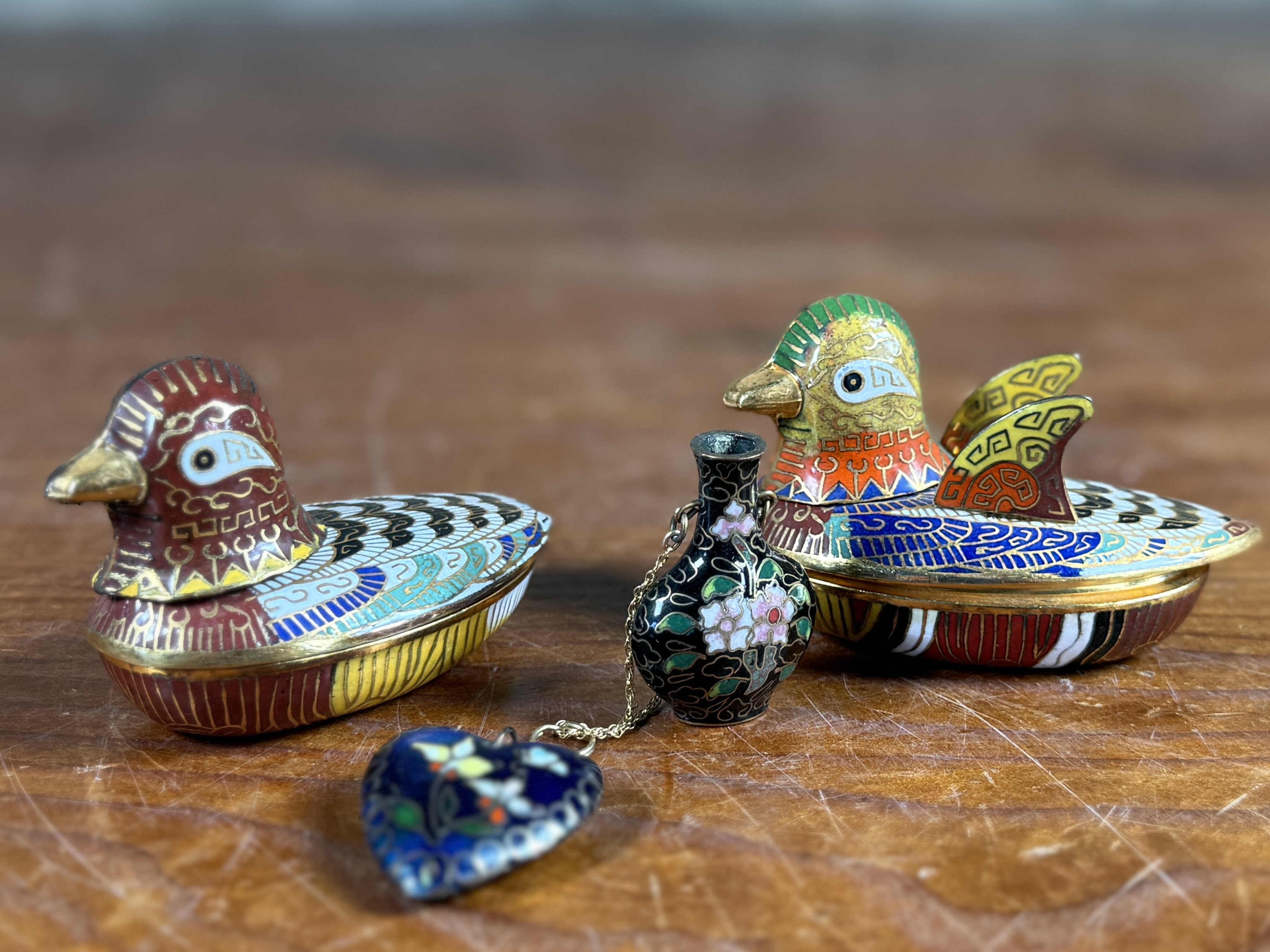 CHINESE CLOISONNÉ ENAMEL BOXES & PENDANTS
