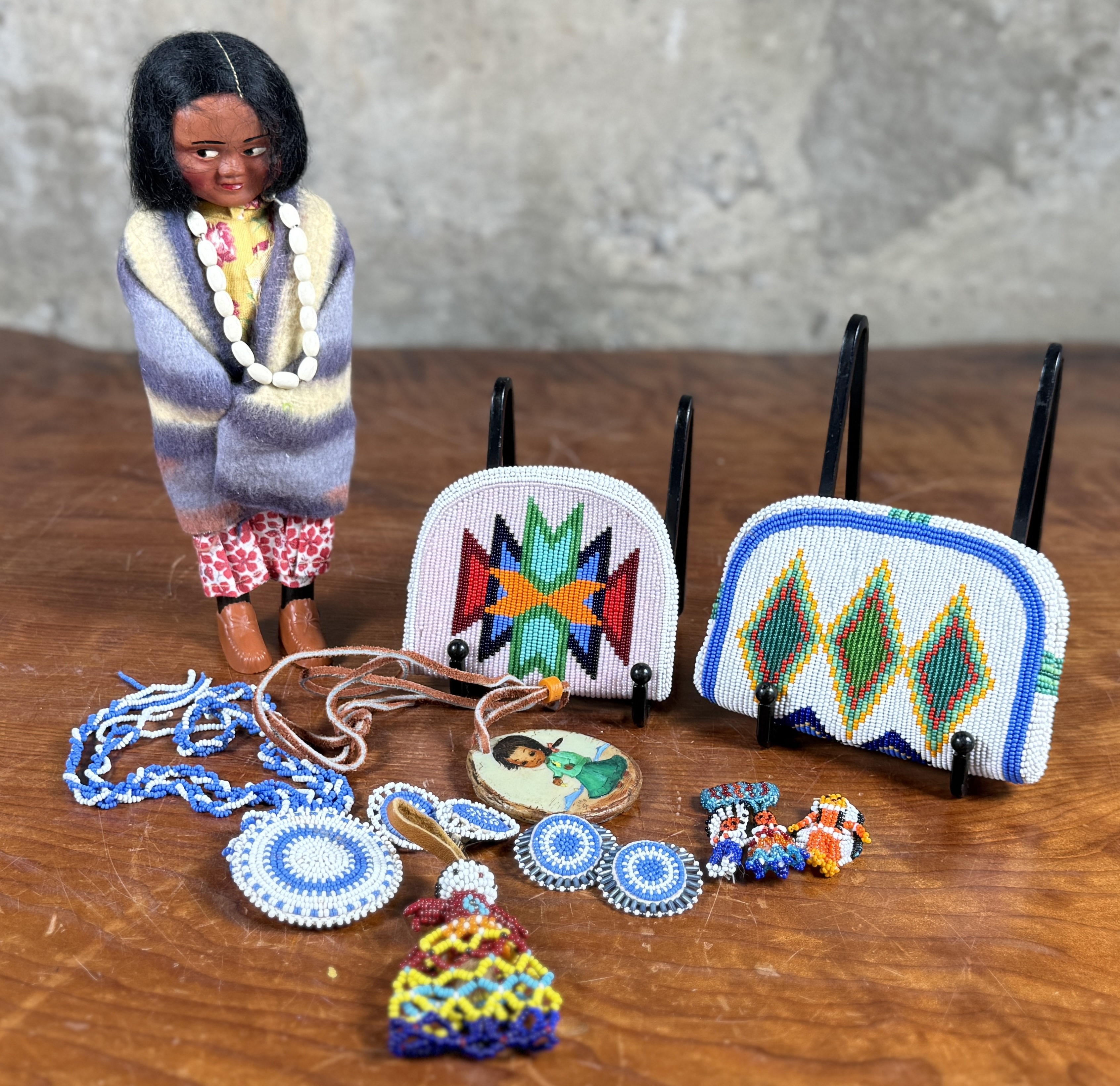 NATIVE AMERICAN SEED BEAD COLLECTION