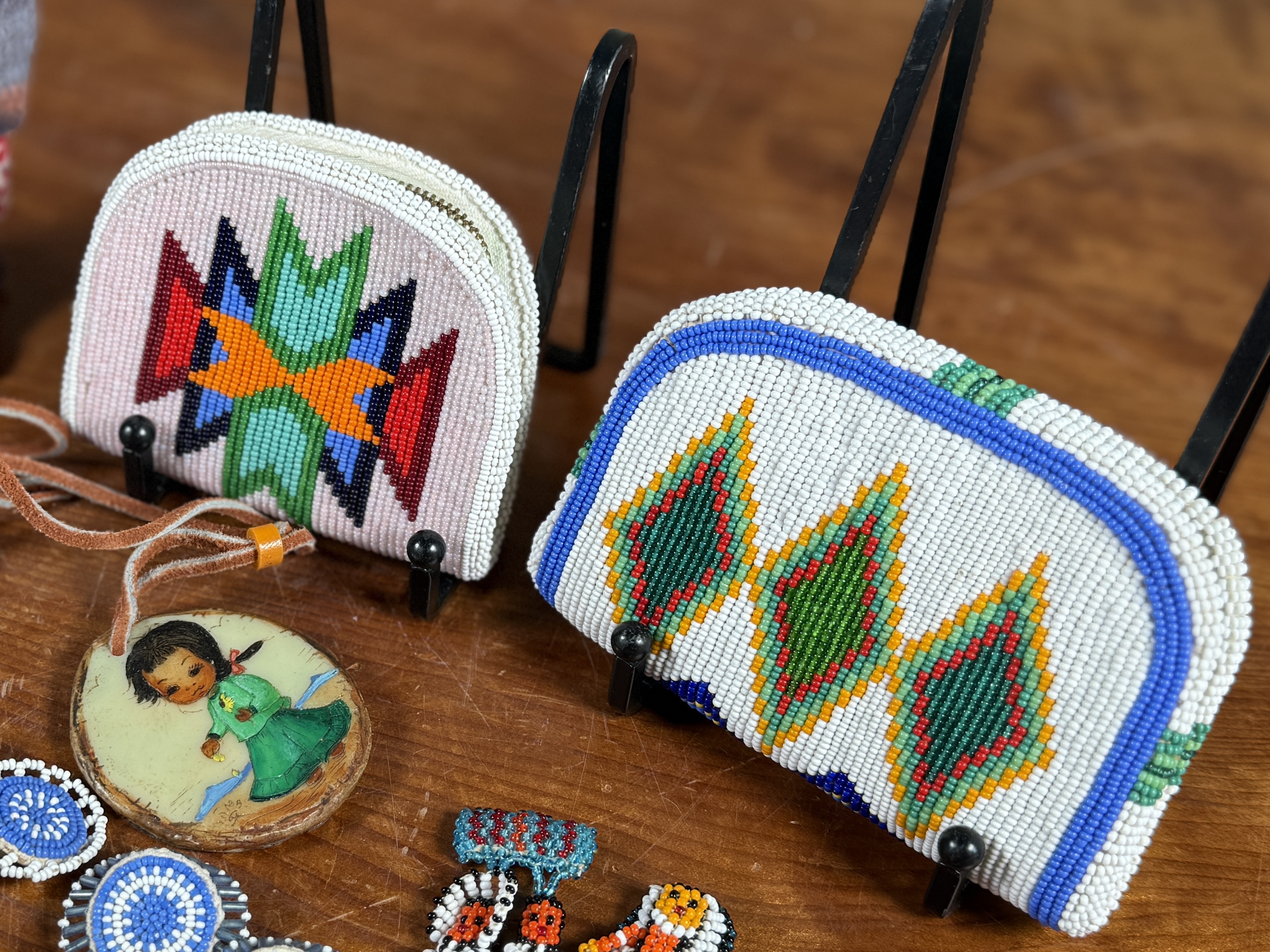 NATIVE AMERICAN SEED BEAD COLLECTION