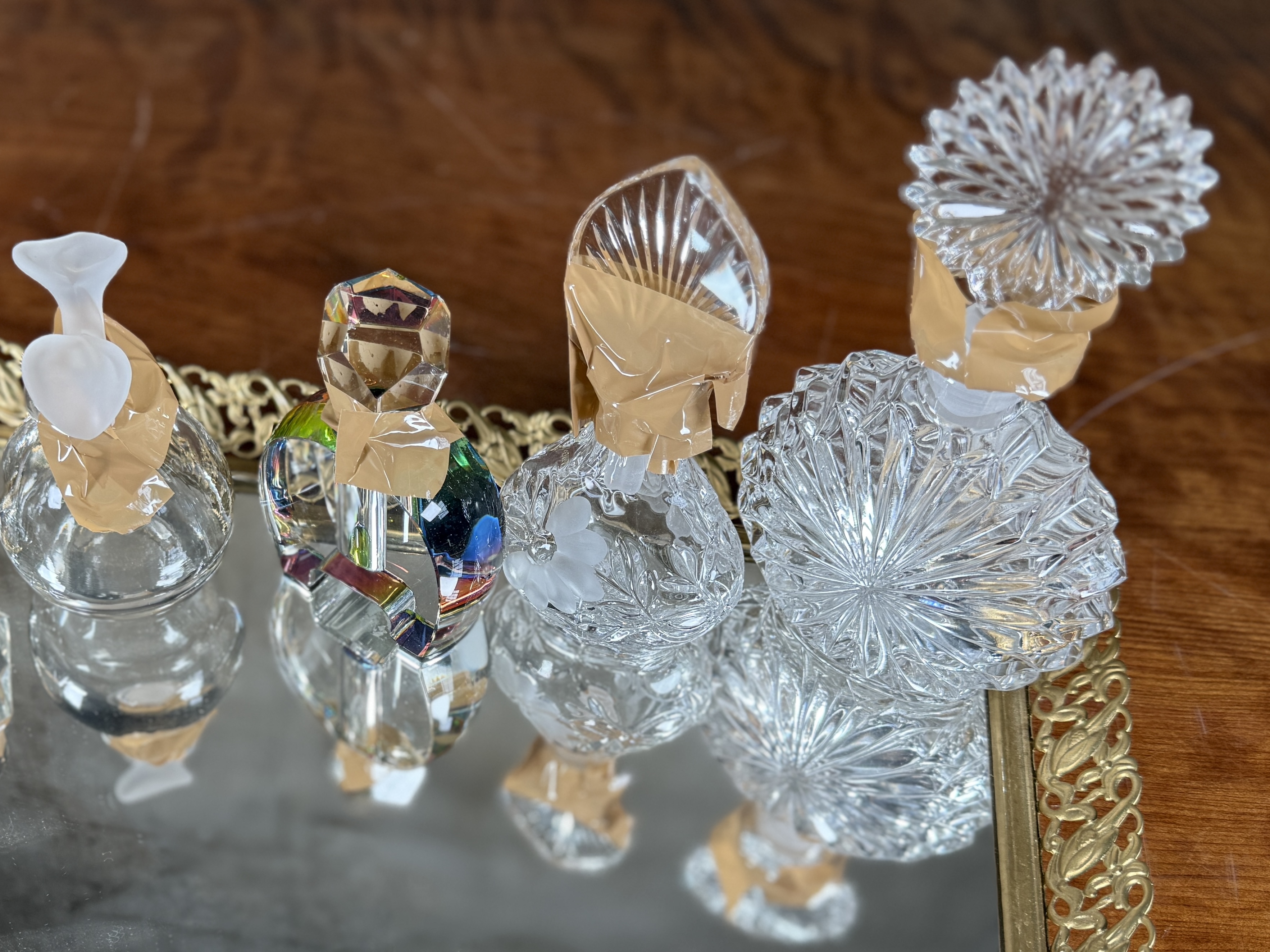 PERFUME BOTTLES & MIRRORED TRAY