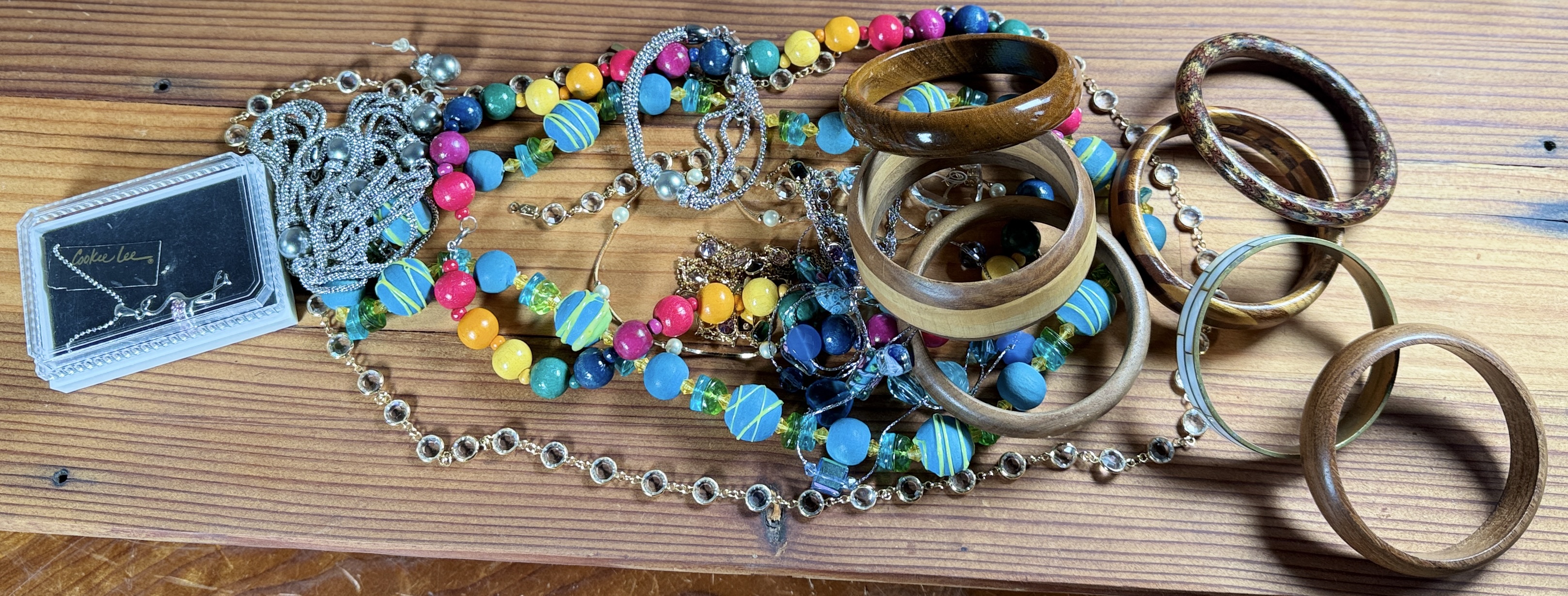 QUALITY JEWELRY COLLECTION