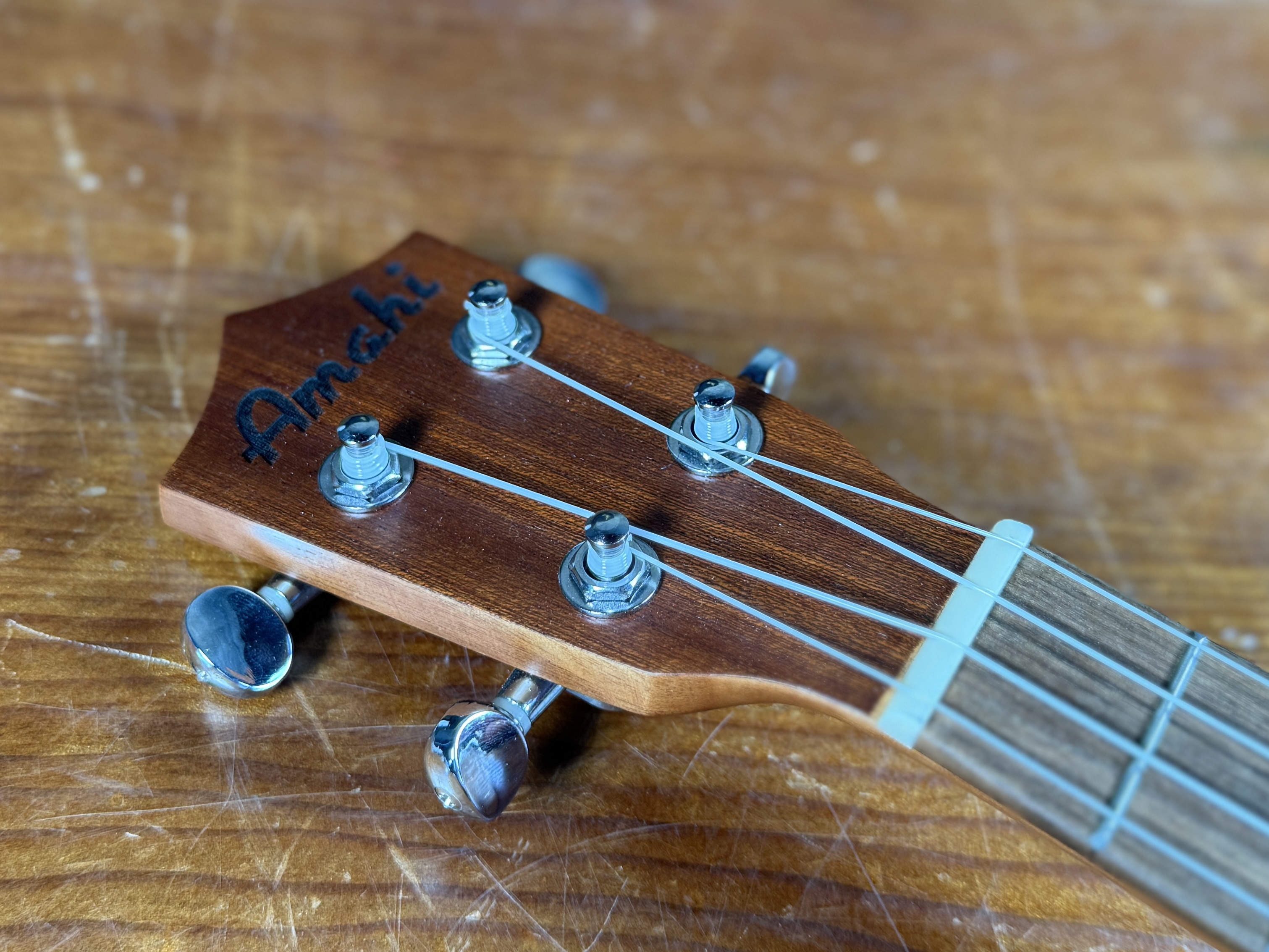 AMAHI, UKULELE