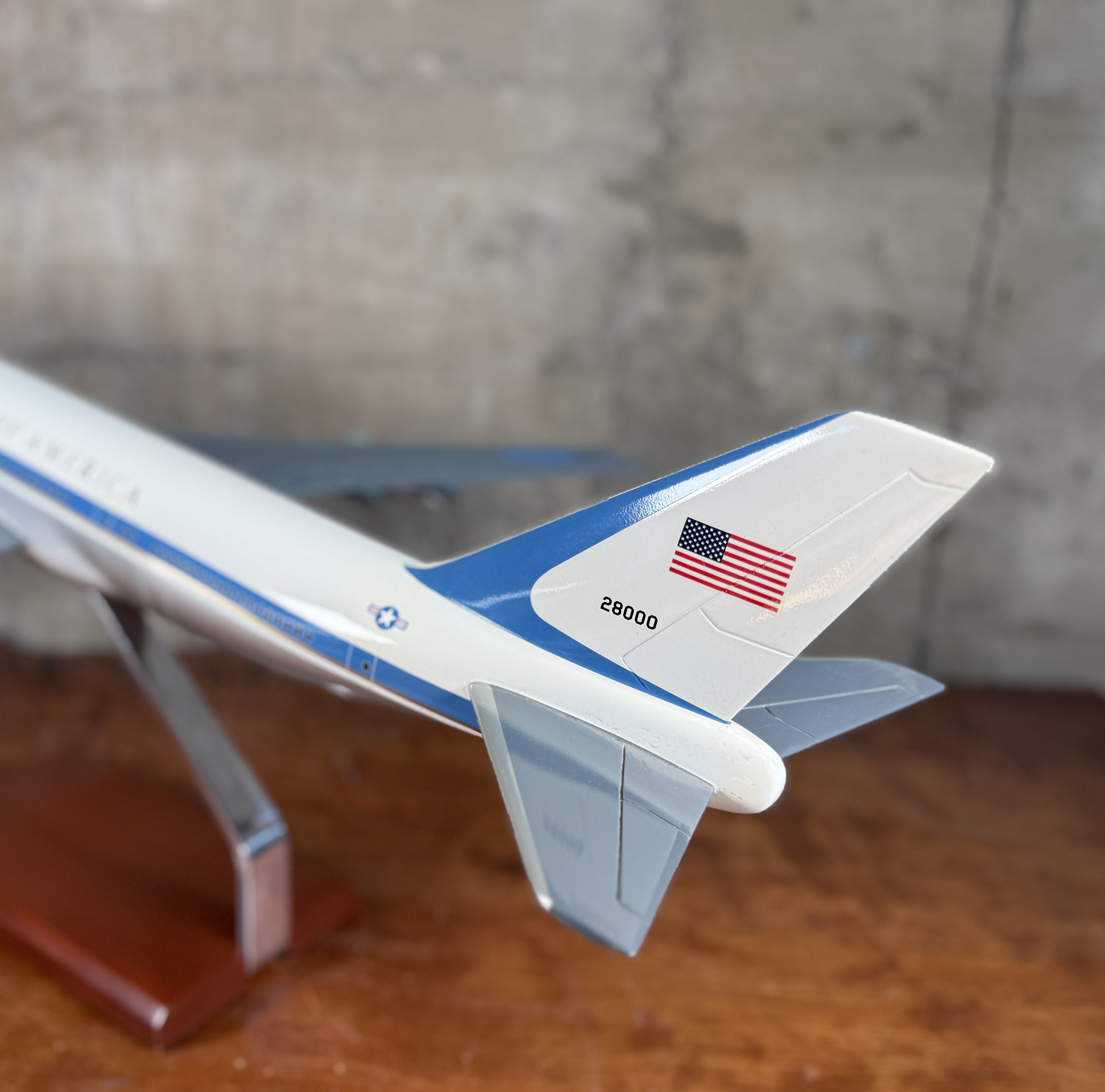 SKYMARKS , BOEING AIR FORCE ONE MODEL SCULPTURE