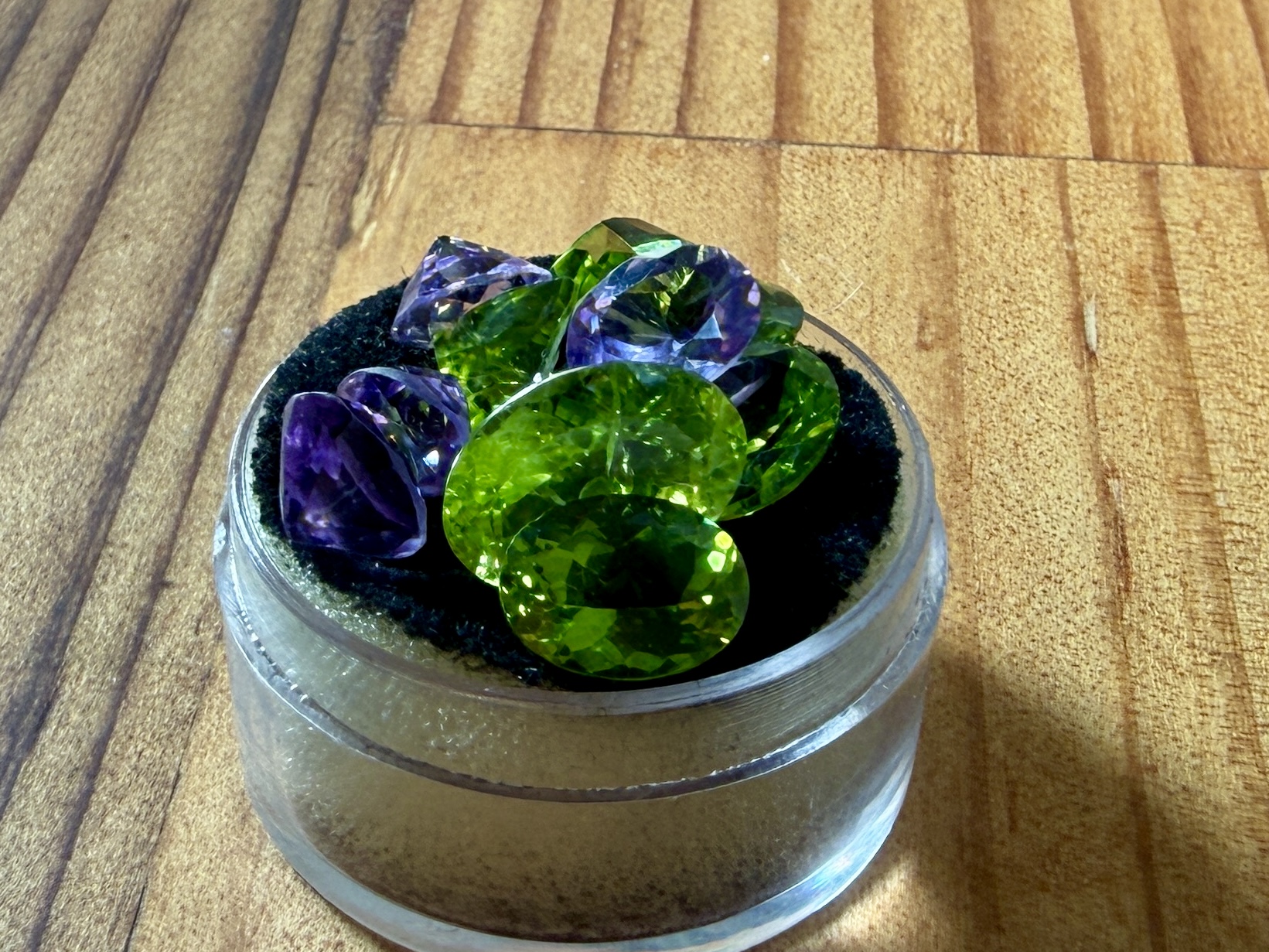 AMETHYST & PERIDOT GEMSTONES