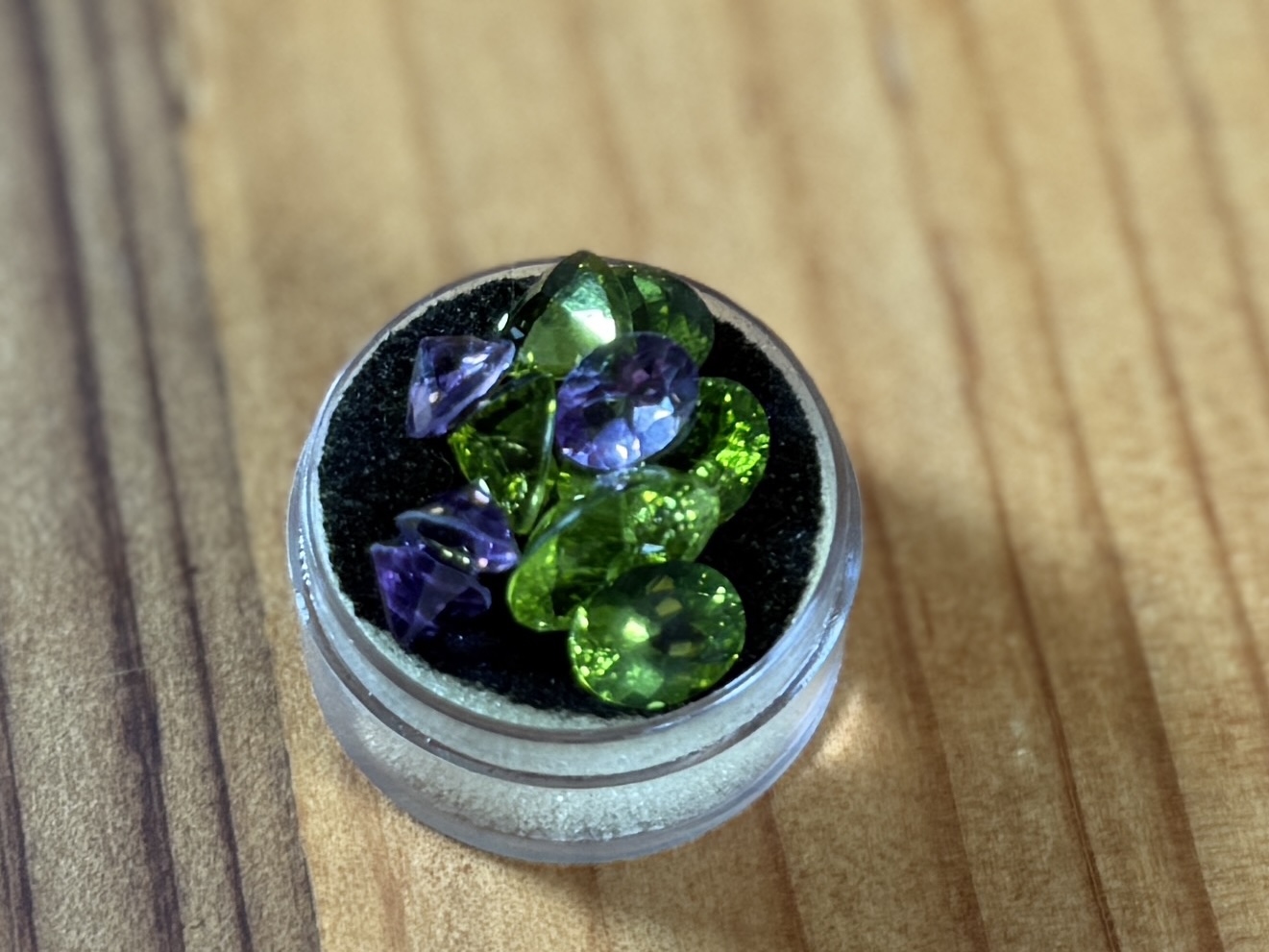 AMETHYST & PERIDOT GEMSTONES