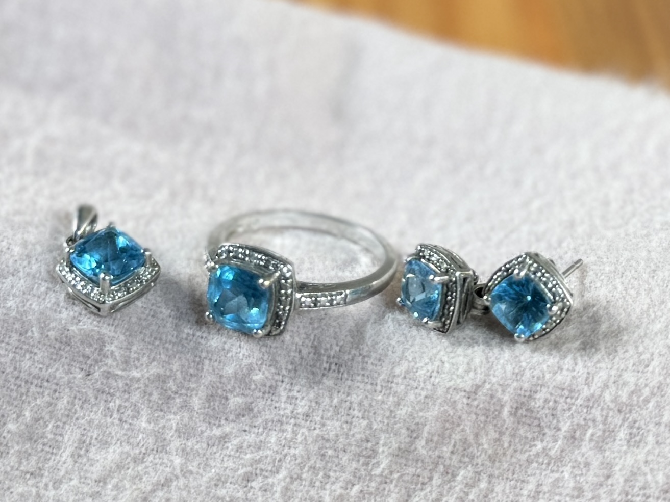 BLUE TOPAZ JEWELRY COLLECTION