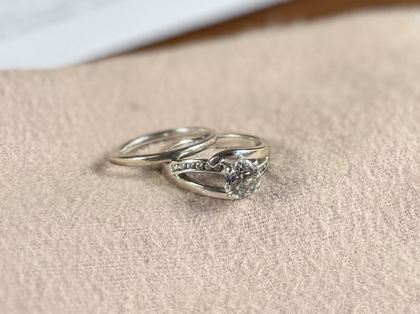 14K GOLD & DIAMOND WEDDING RING & BAND SET