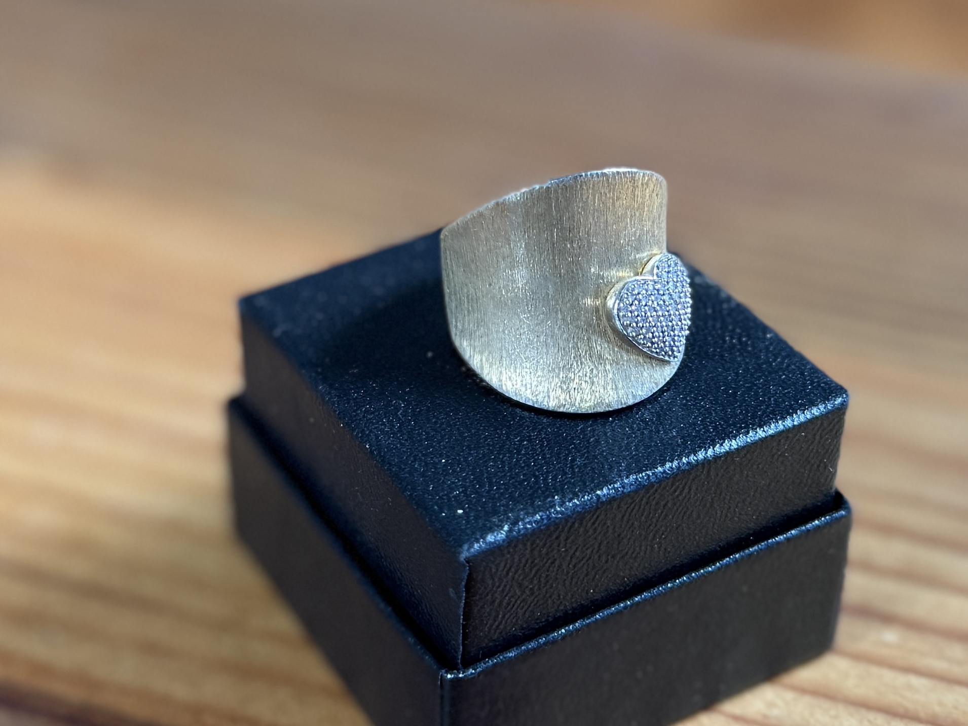KAY JEWELERS, GOLD ON STERLING SILVER HEART RING