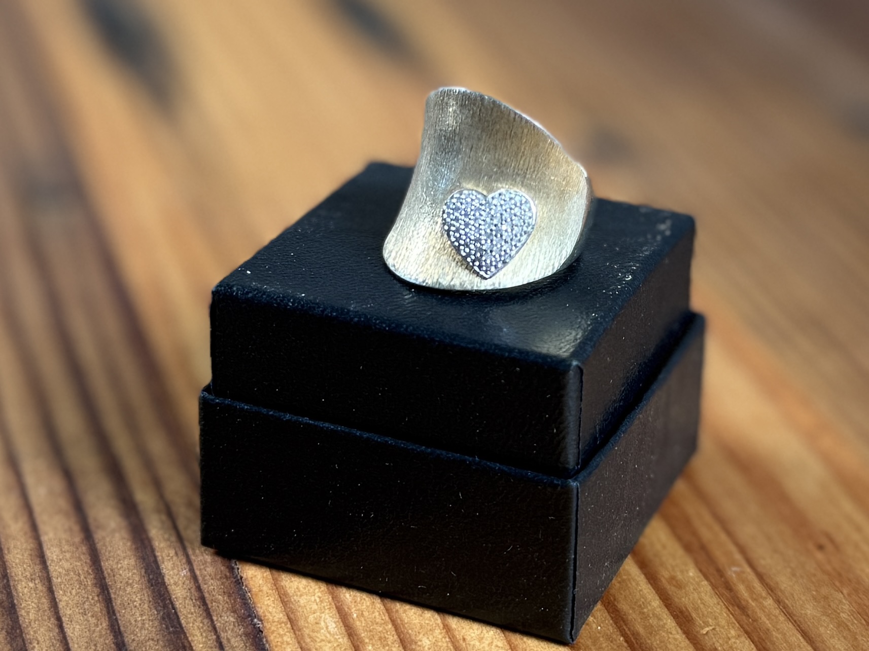 KAY JEWELERS, GOLD ON STERLING SILVER HEART RING