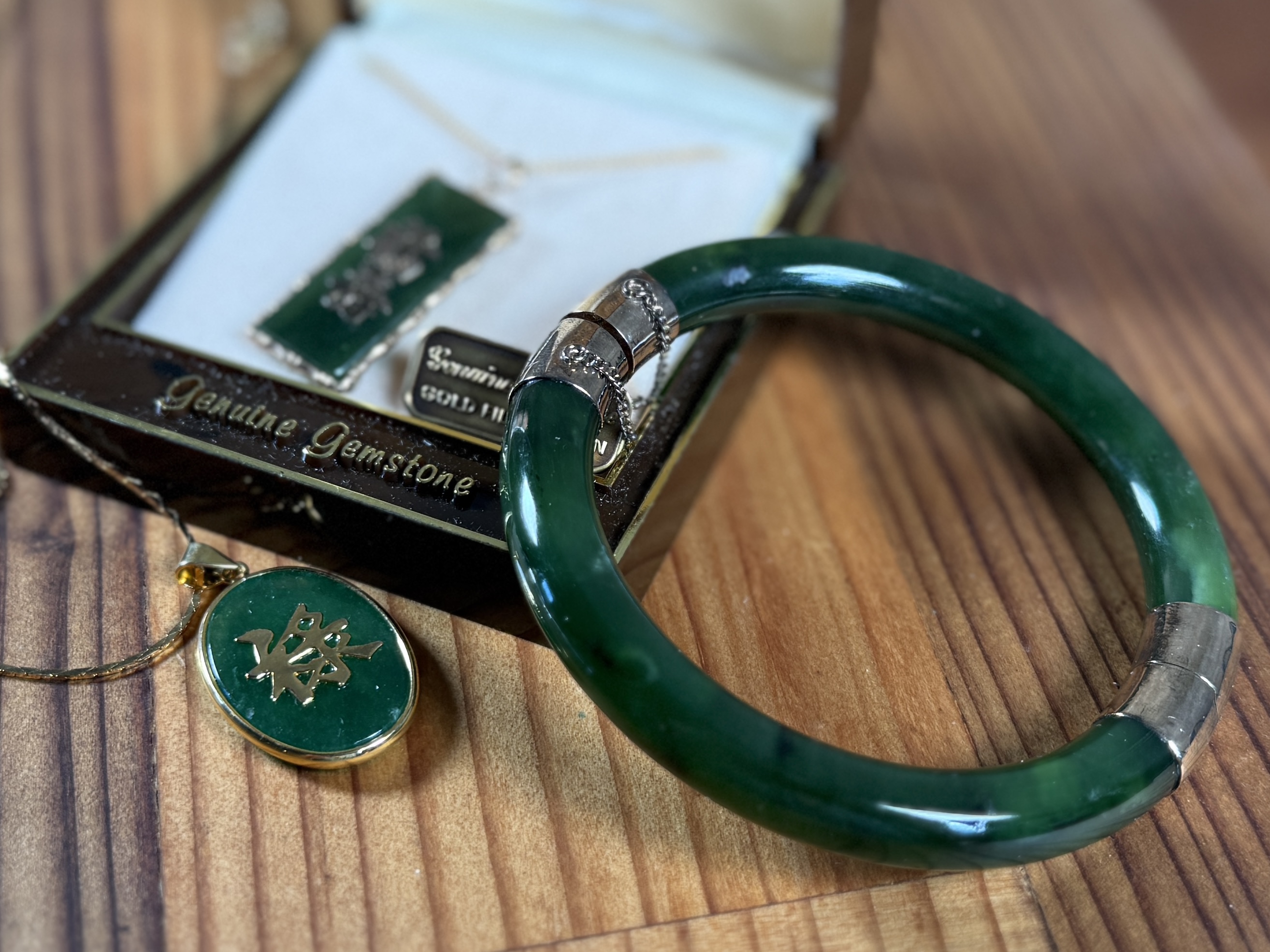 GOLD PLATED JADE JEWELRY COLLECTION