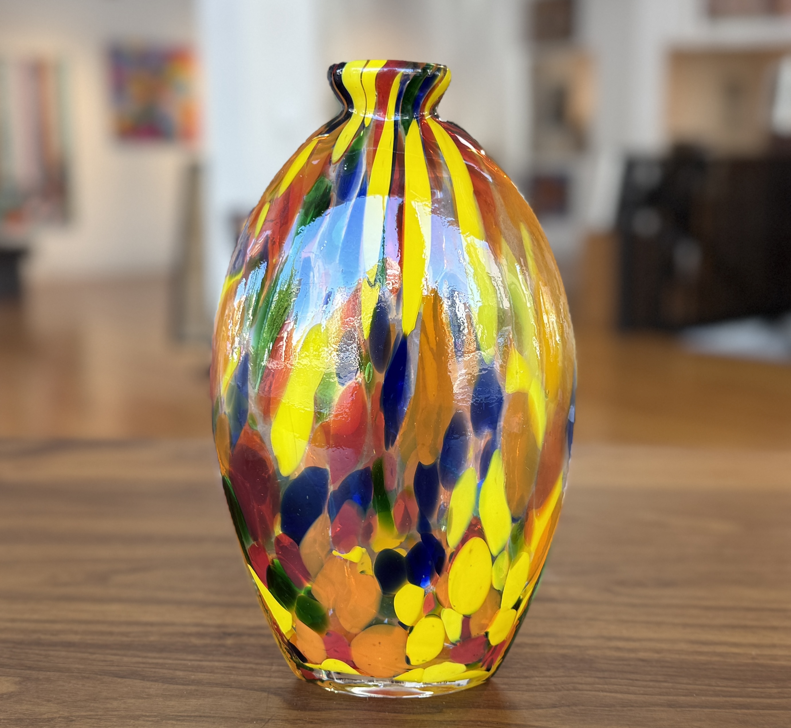 BLOWN GLASS VASE