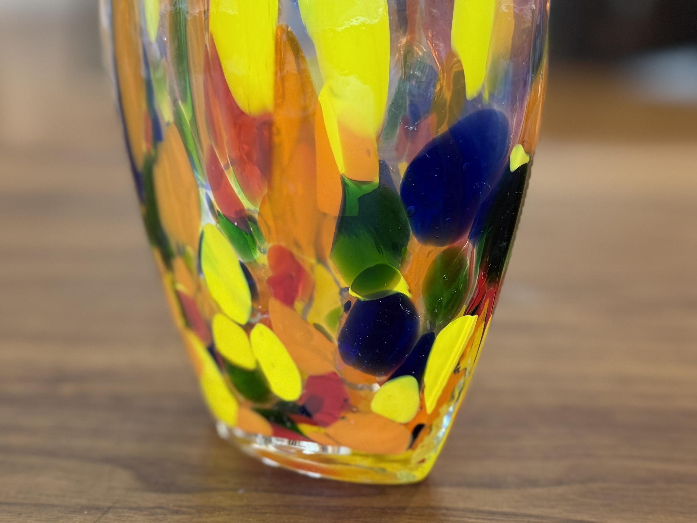 BLOWN GLASS VASE