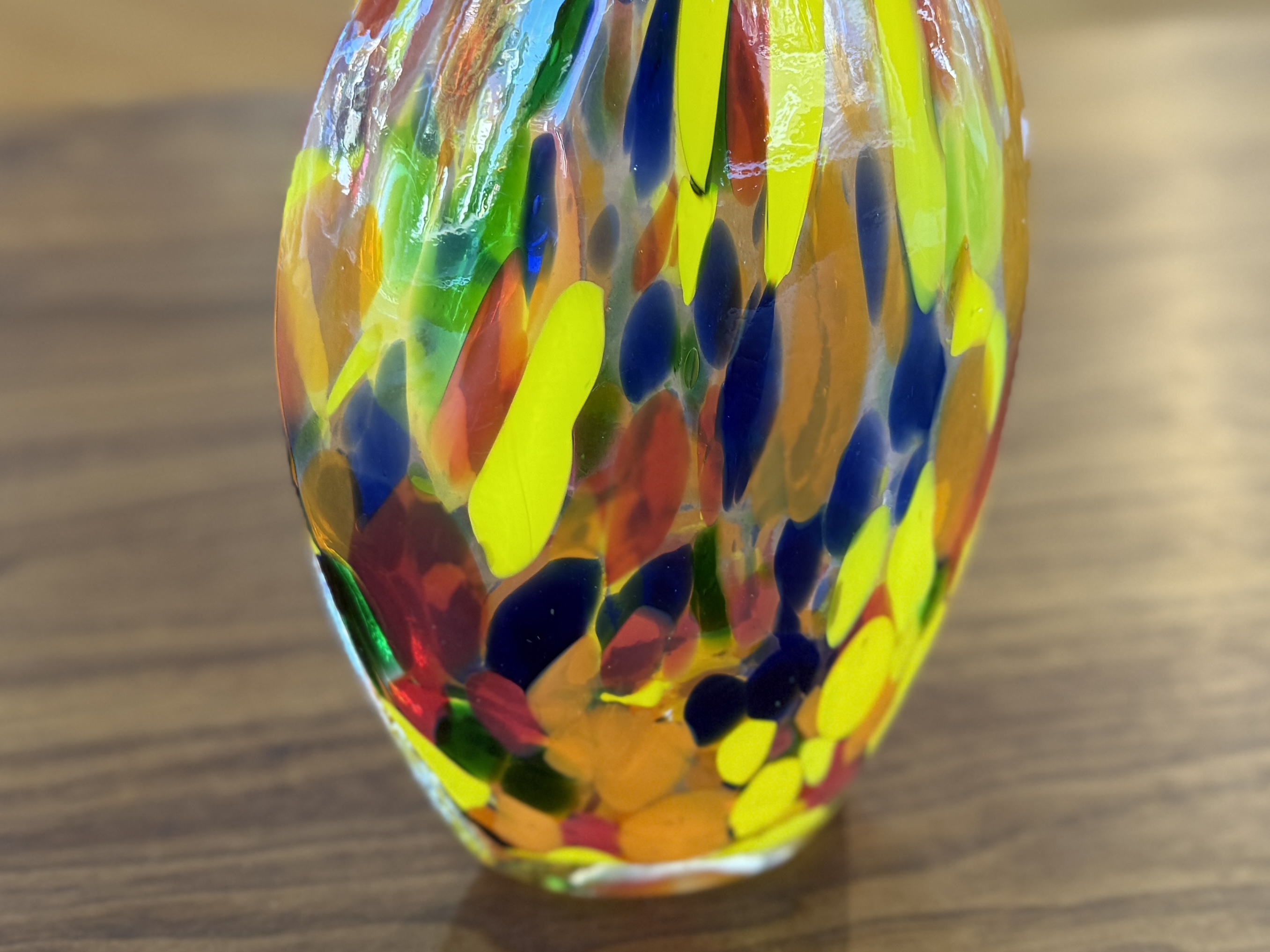 BLOWN GLASS VASE