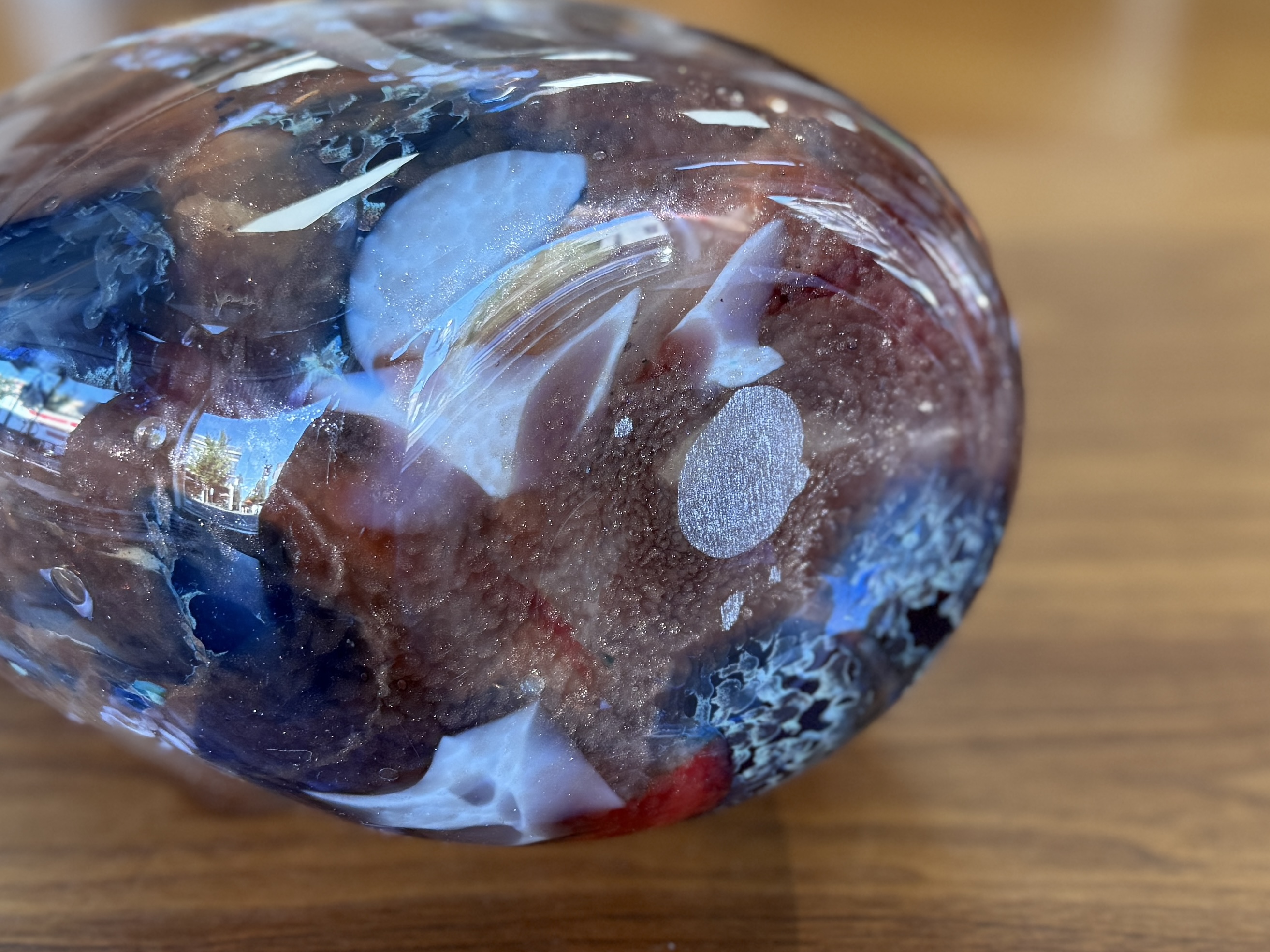 HAND-BLOWN ART GLASS VASE
