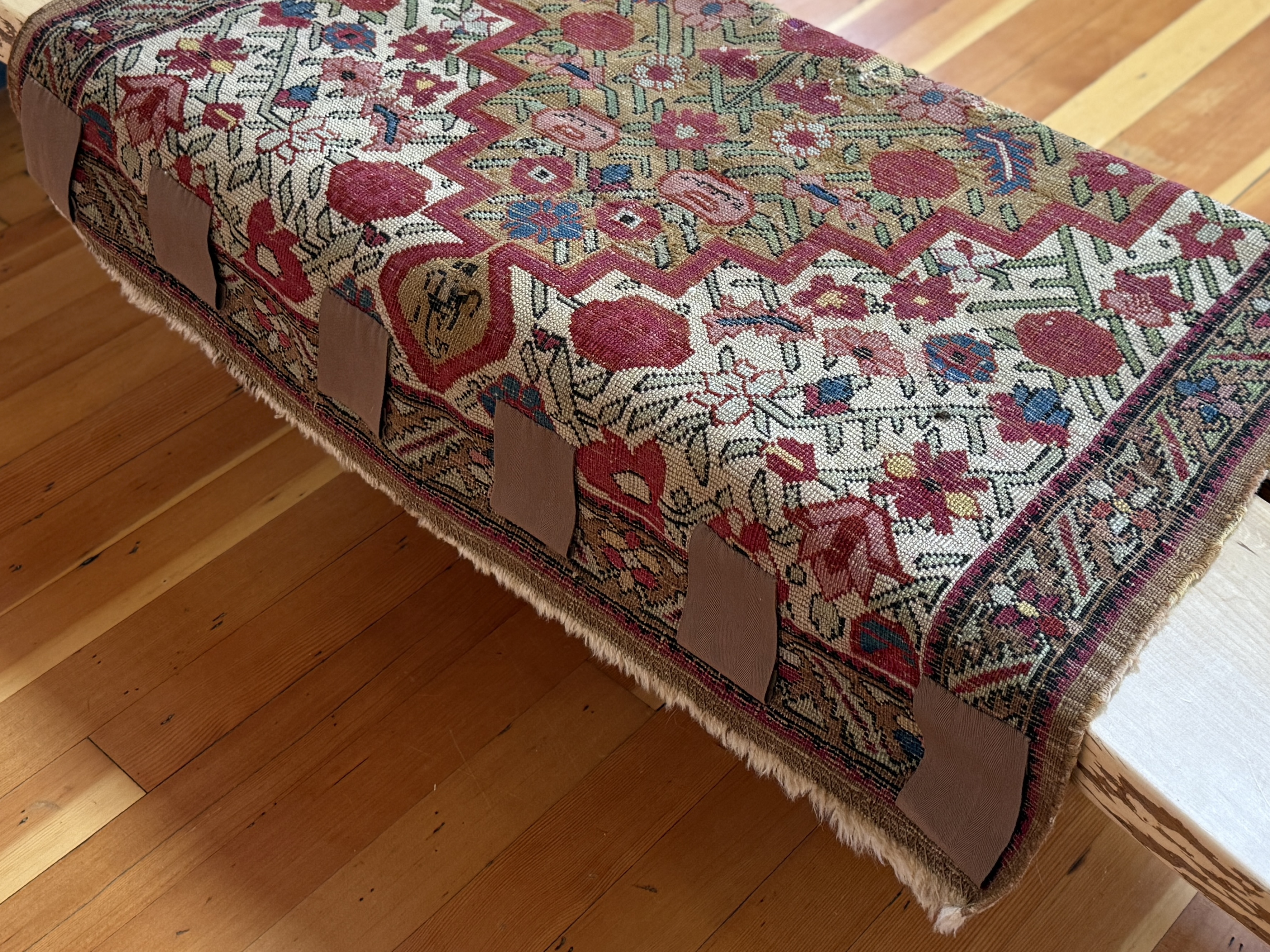 KARABAGH CHRISTIAN PRAYER RUG