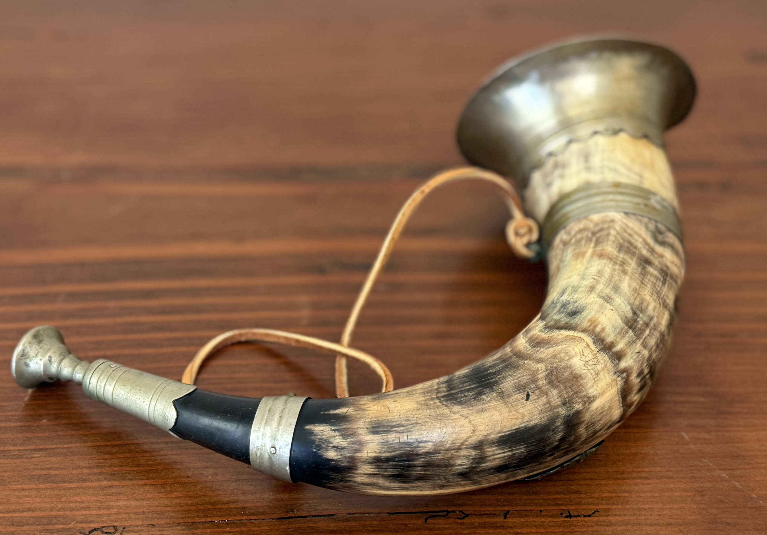 19TH CENTURY, POWDER HORN
