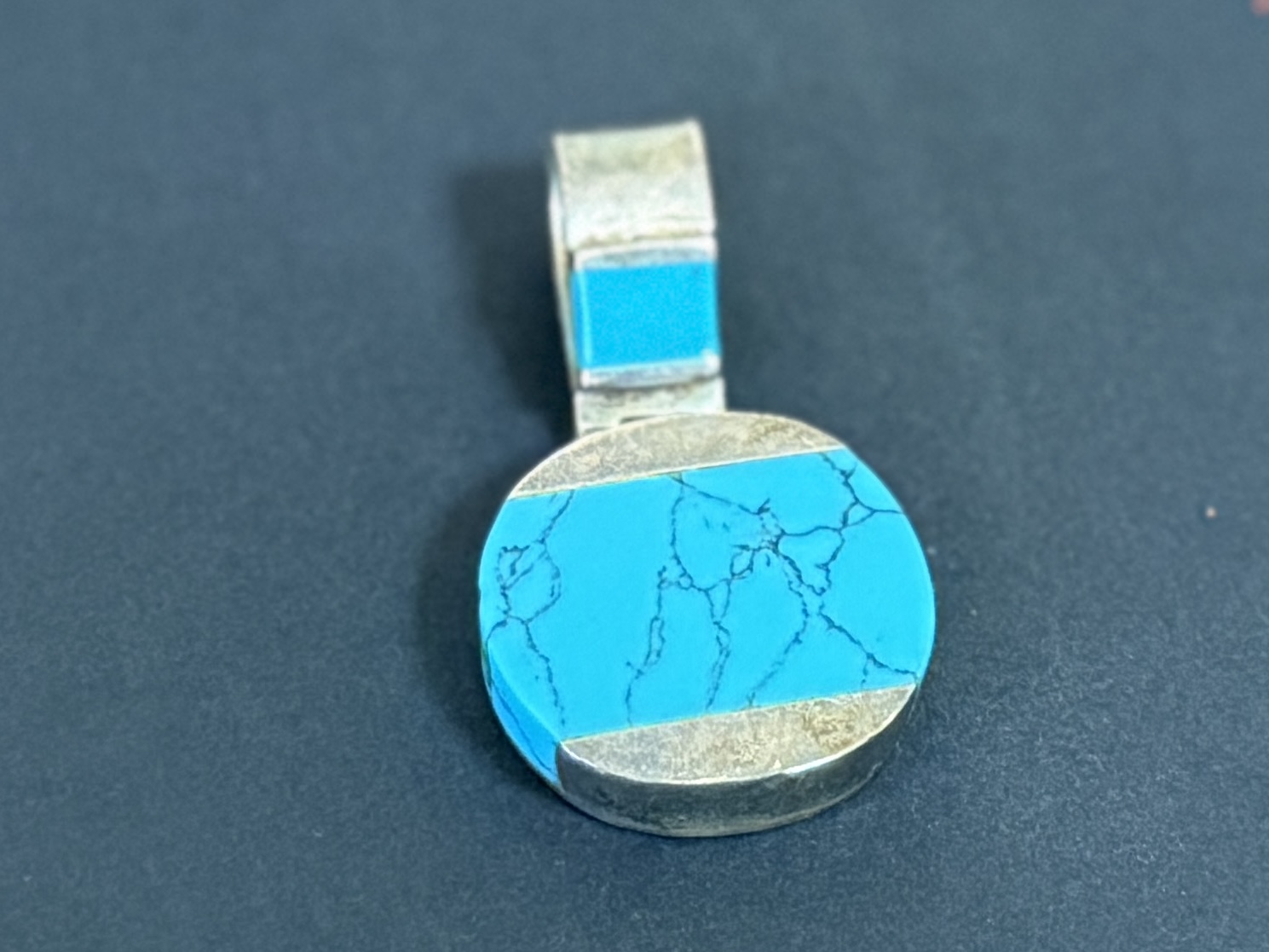 950 SILVER PENDANT WITH INLAID TURQUOISE