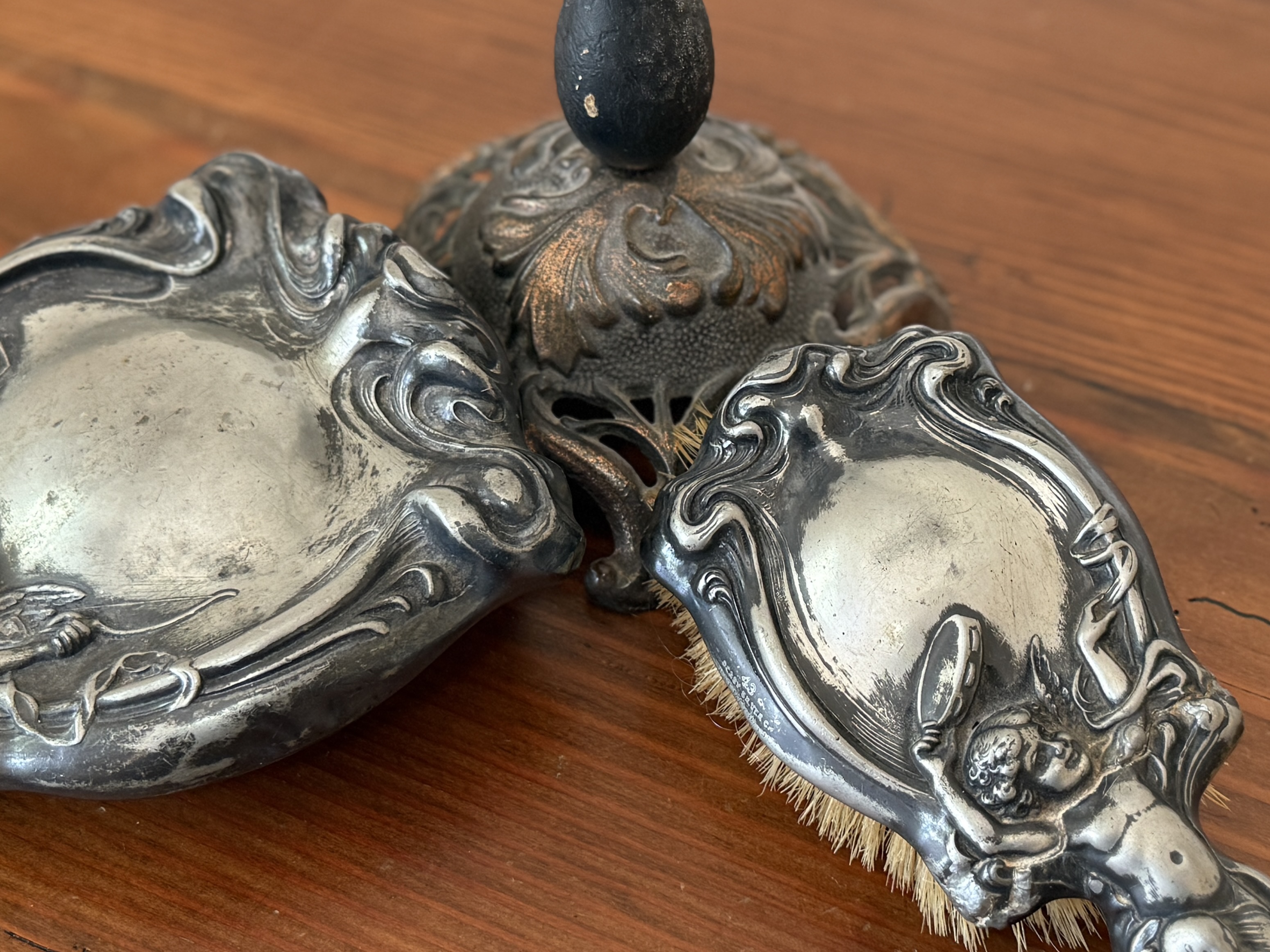 DERBY SILVER COMPANY, VANITY SET