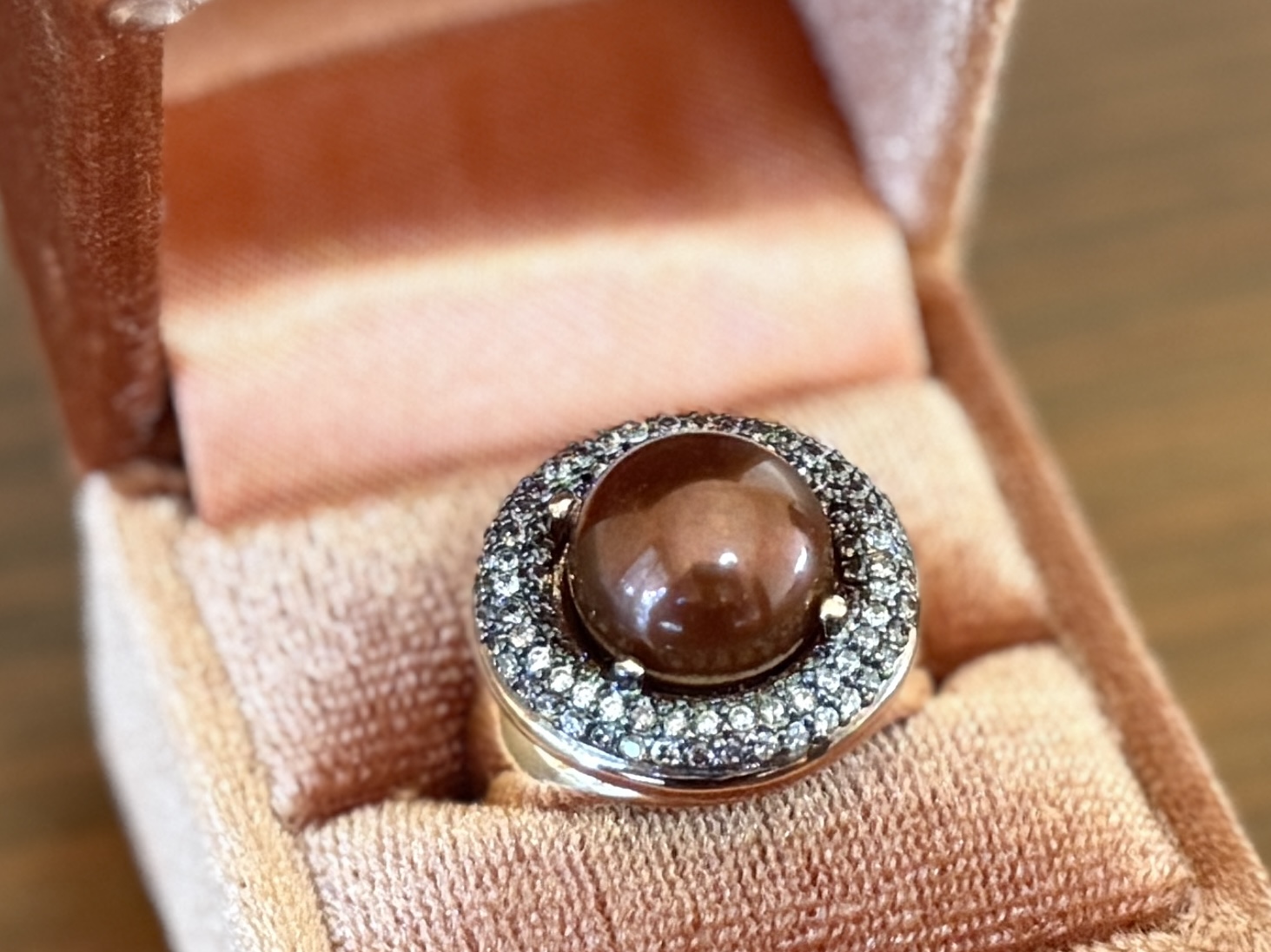 ITALIAN BRONZE RING WITH CHOCOLATE PEARL