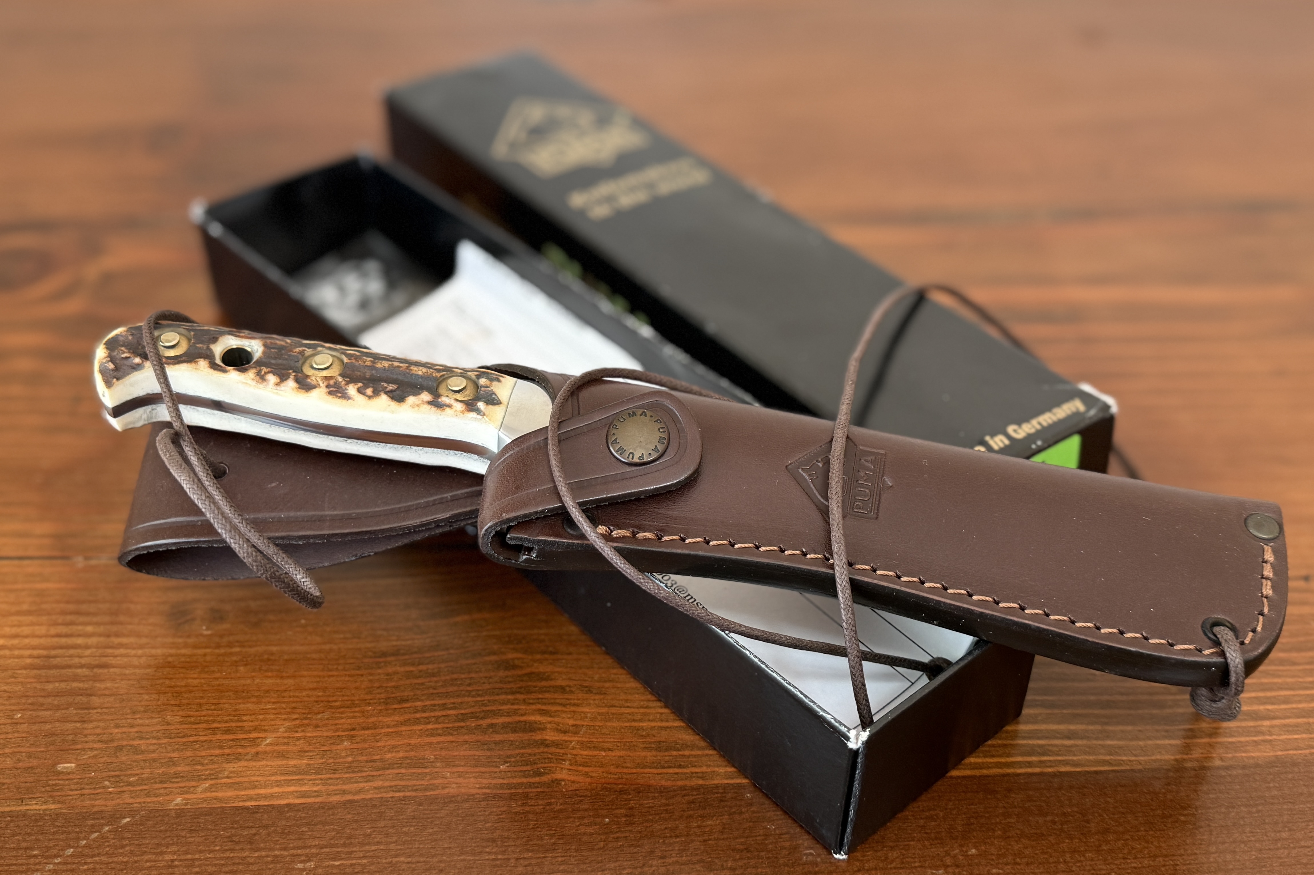 PUMA, WHITE HUNTER STAGHORN KNIFE