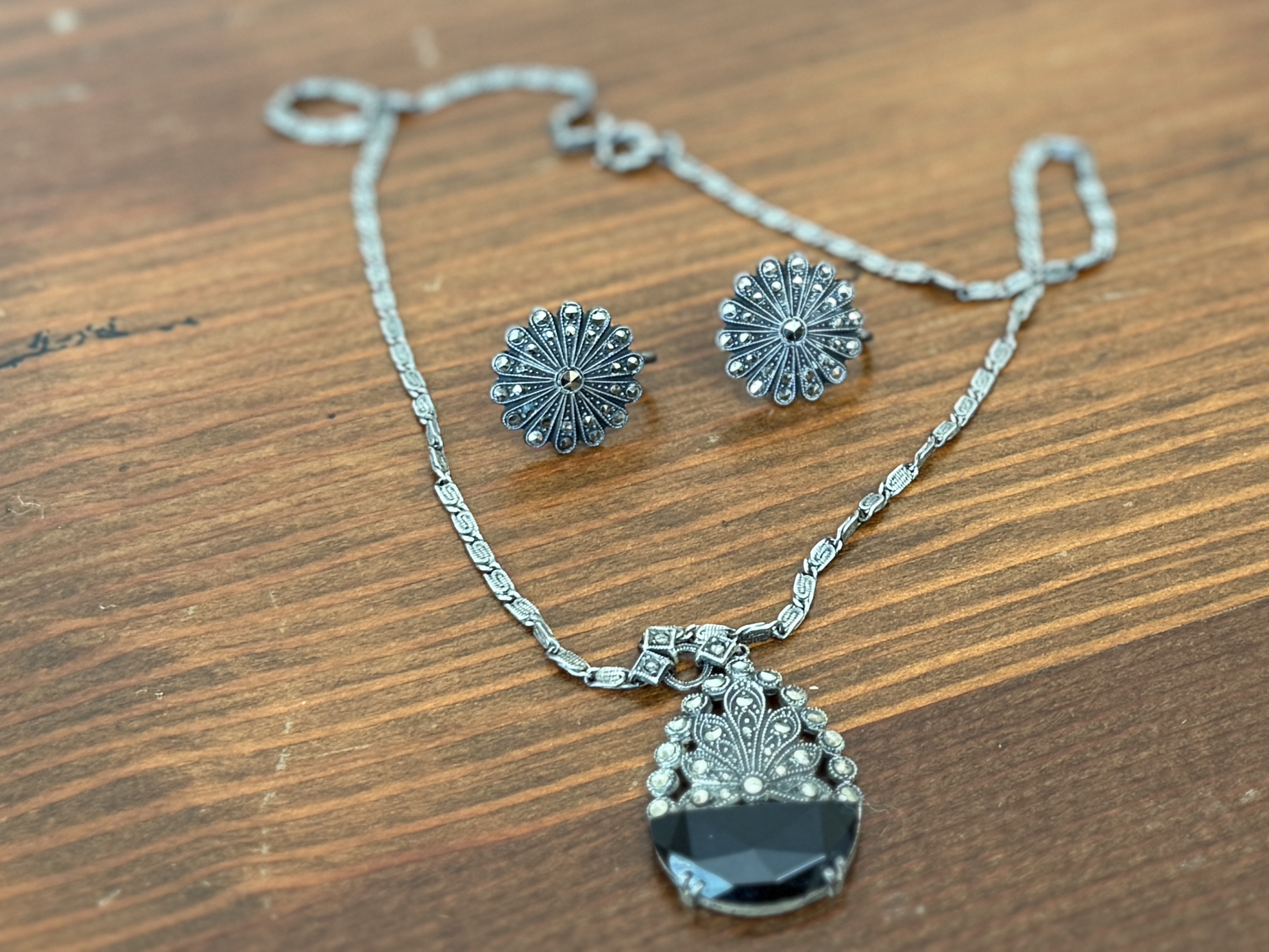 ART DECO MARCASITE NECKLACE & EARRINGS