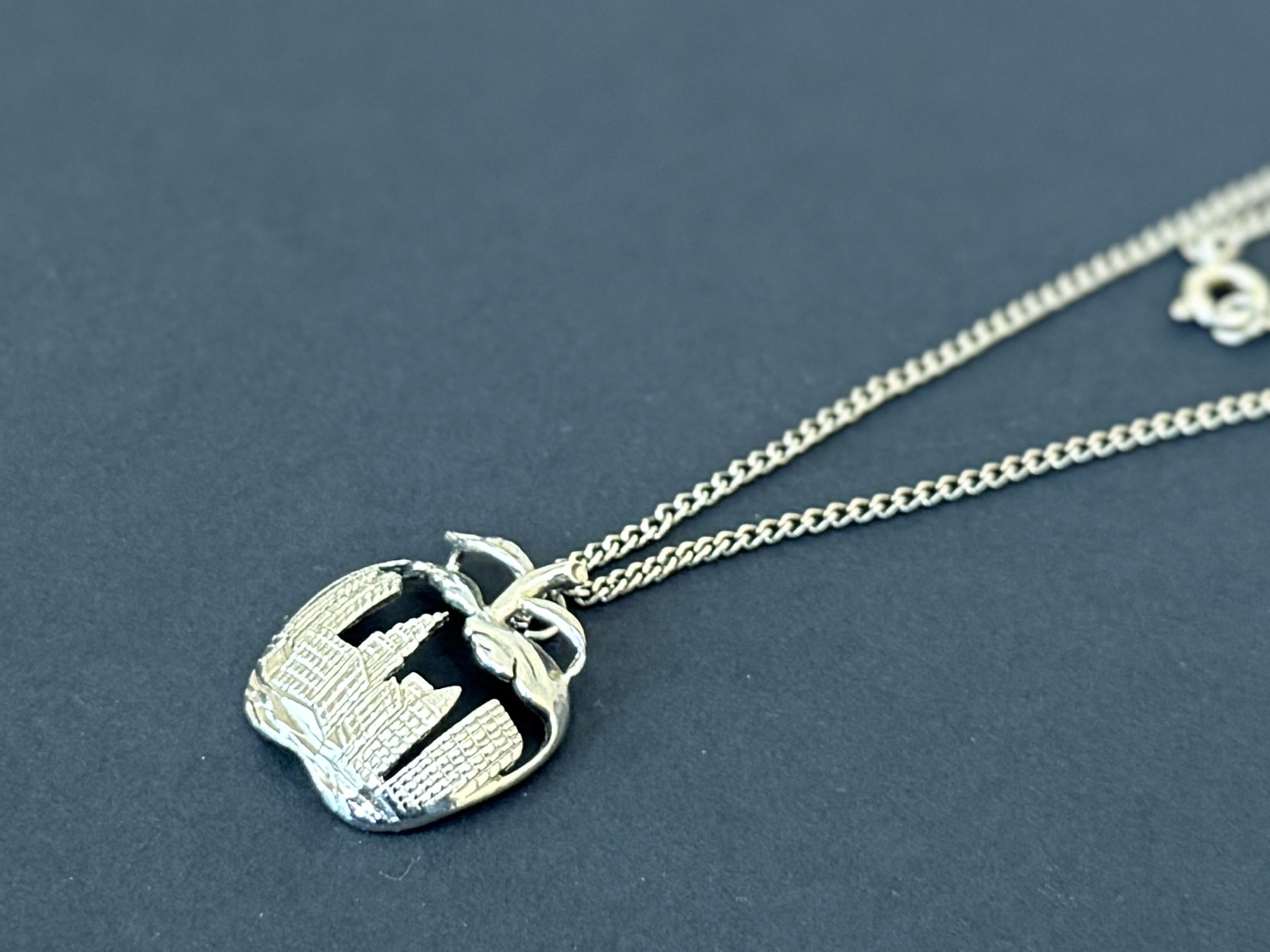 THE BIG APPLE, STERLING NECKLACE