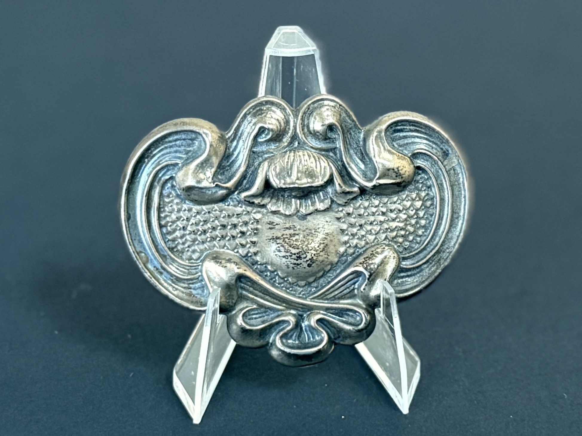 SILVER REPOUSSÉ ART NOUVEAU SCATTER PIN