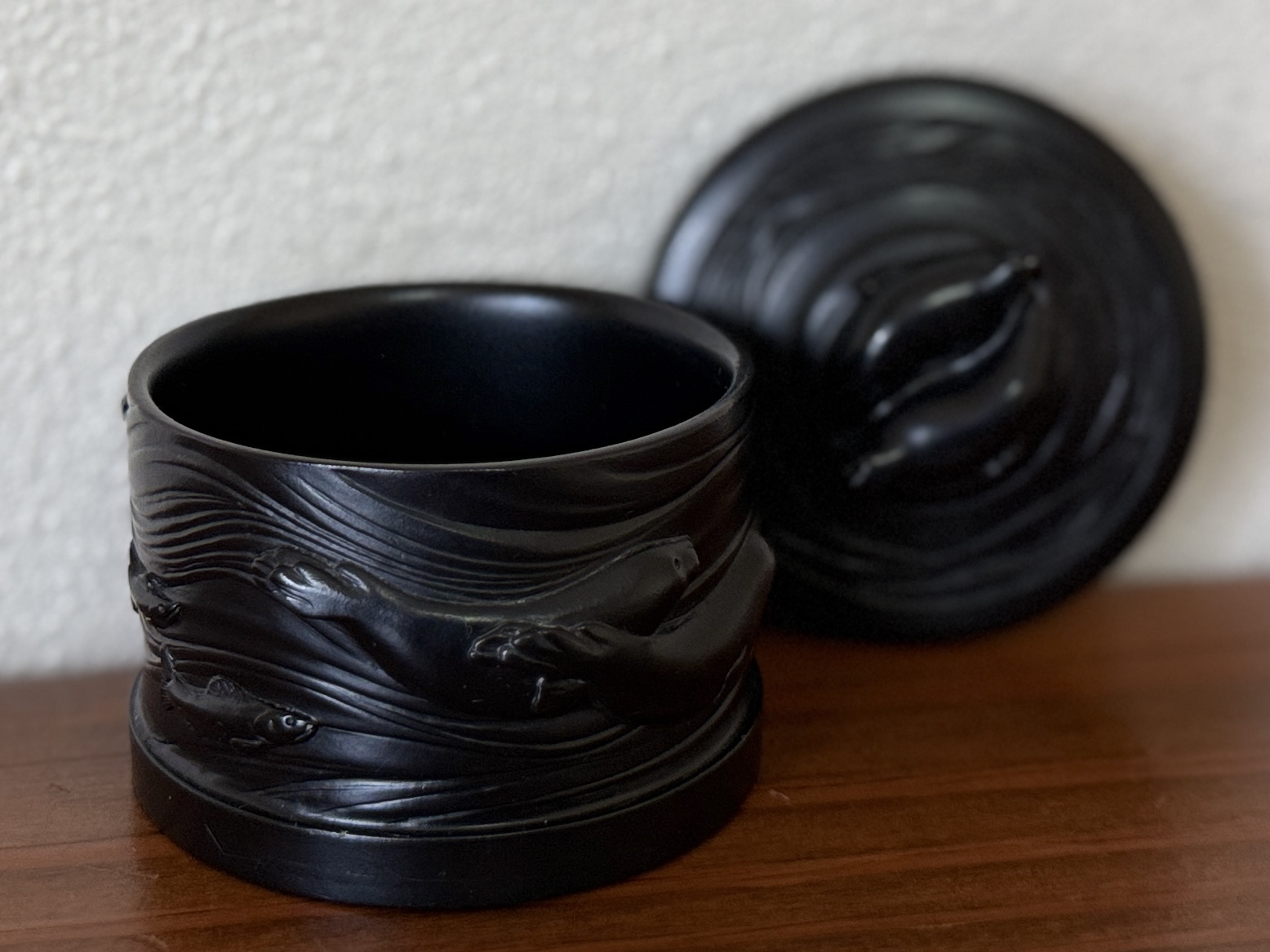 BOMA CARVED BLACK STONE ROUND LIDDED BOX #2
