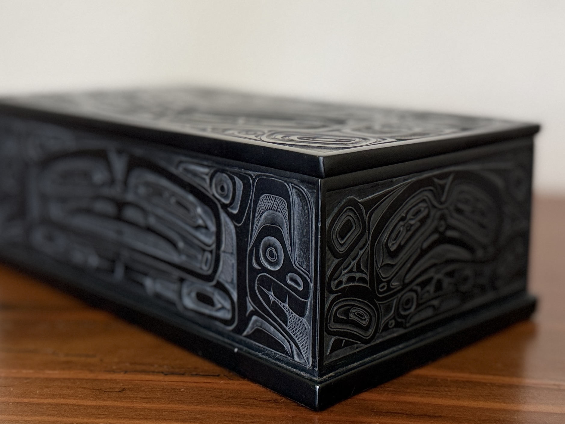 BOMA BLACK STONE CARVED BOX