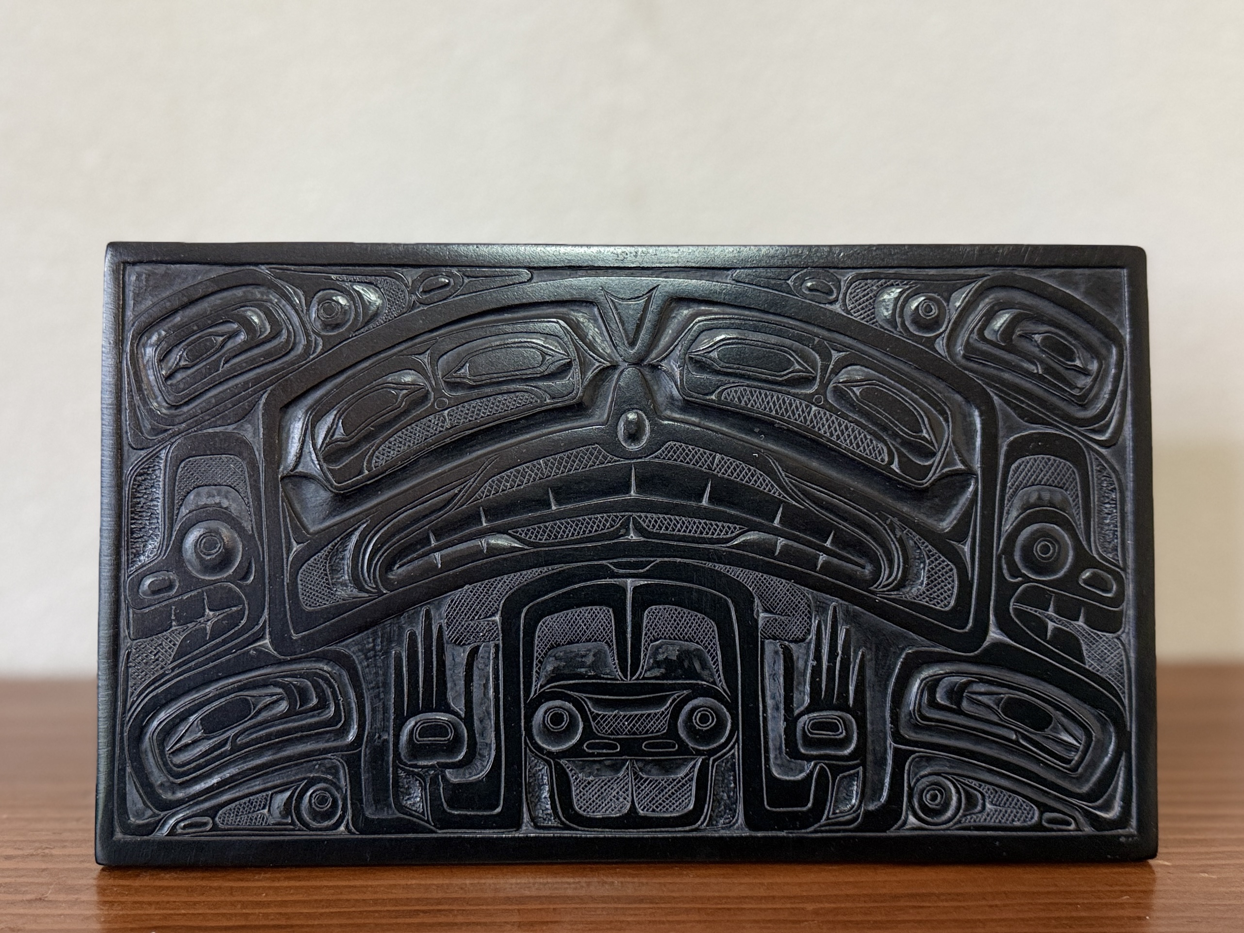 BOMA BLACK STONE CARVED BOX