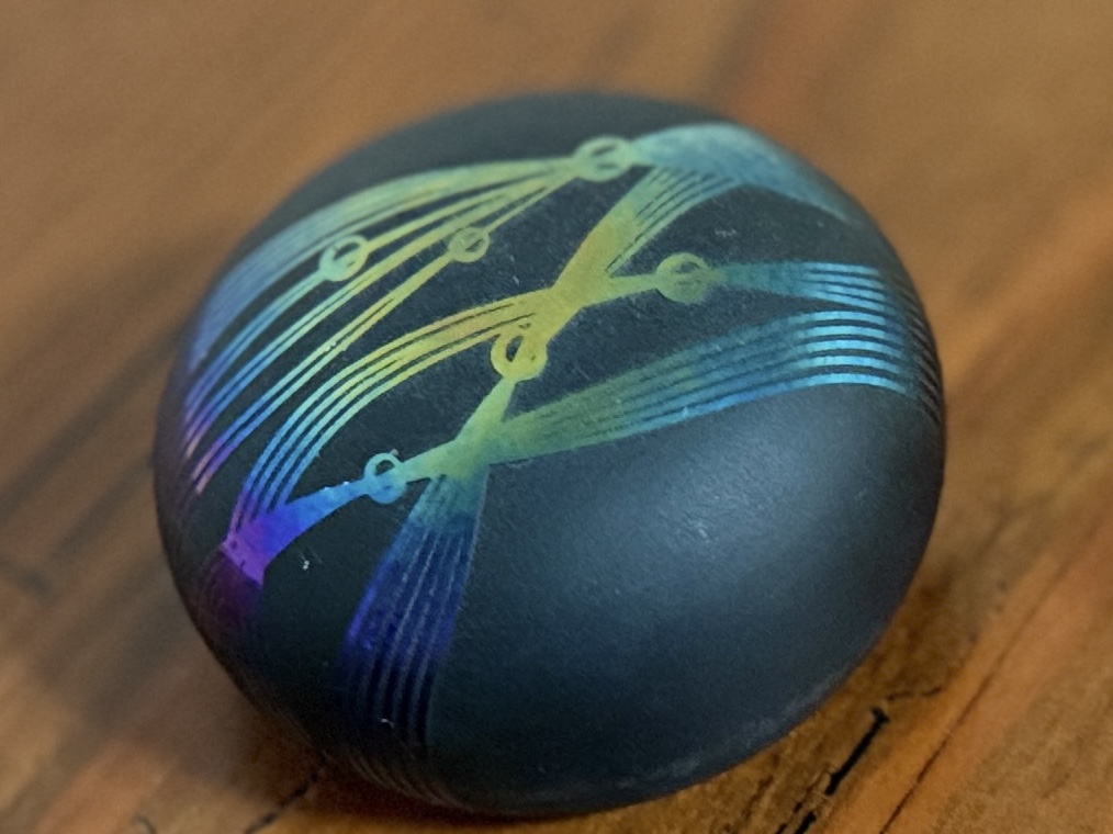 ART GLASS PAPERWEIGHT