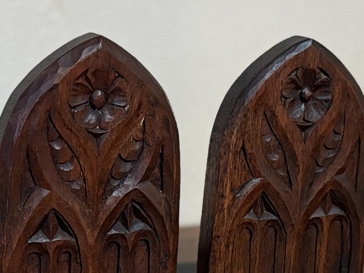 CARVED WOOD BOOKENDS