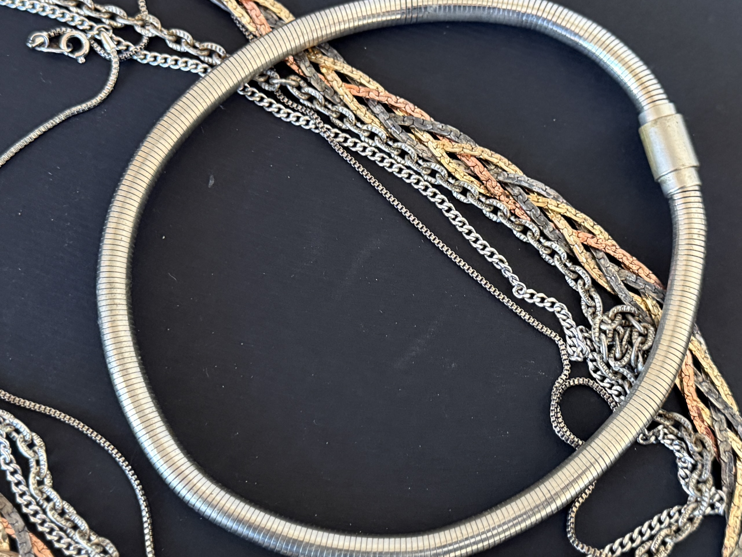 VINTAGE CHAIN COLLECTION