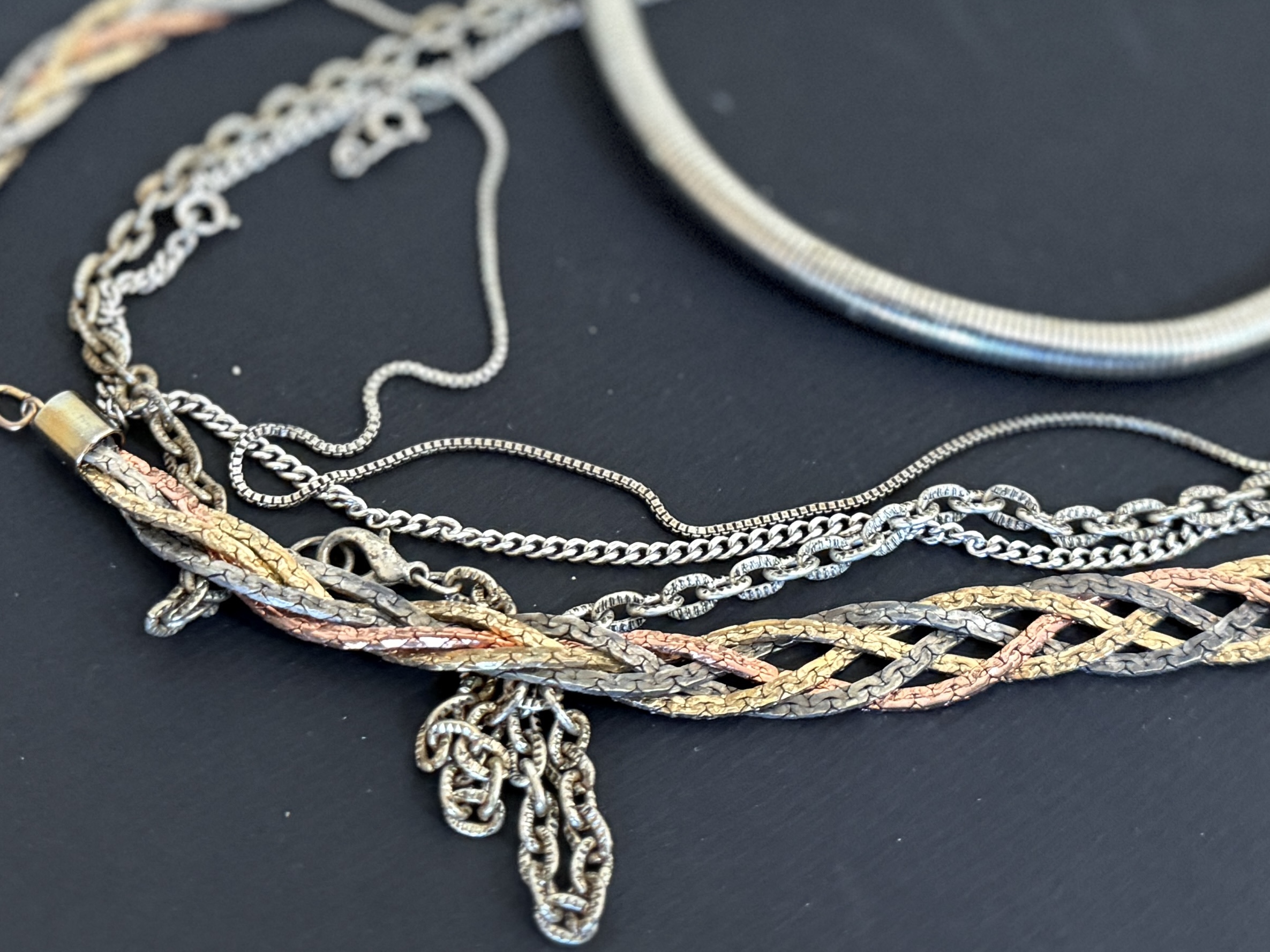 VINTAGE CHAIN COLLECTION