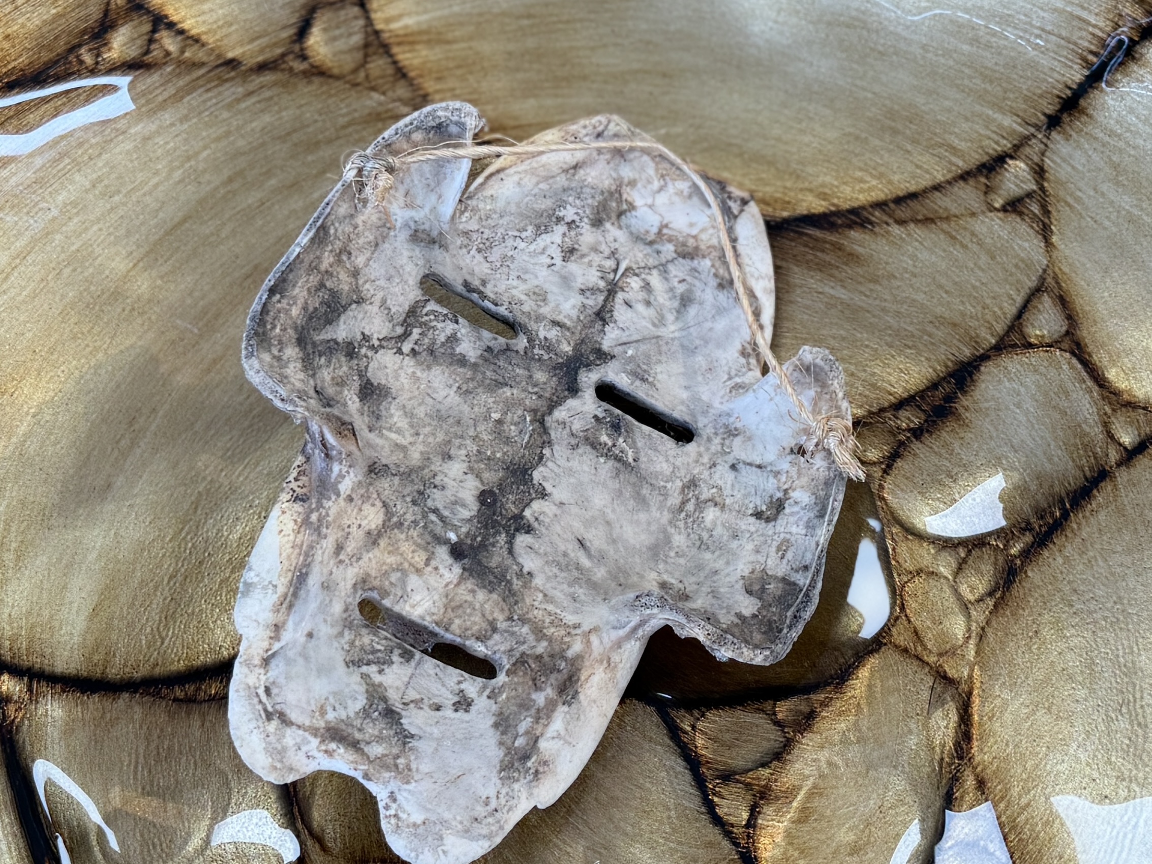 SHELL MASK & LARGE BOWL