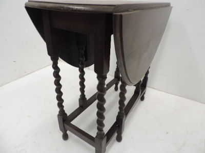 Small Oak Oval Drop Leaf Barley Twist Occasional Table