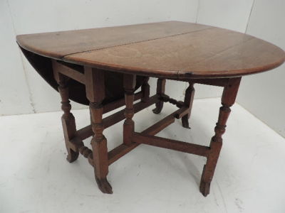 19th Century Oak Drop Leaf Gate Leg Table on Hoof Feet