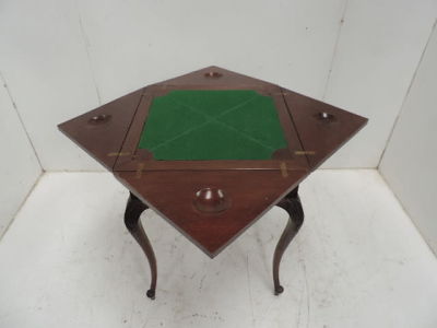 Edwardian Mahogany Handkerchief Folding Top Gaming Table on Cabriole Legs with Drawer