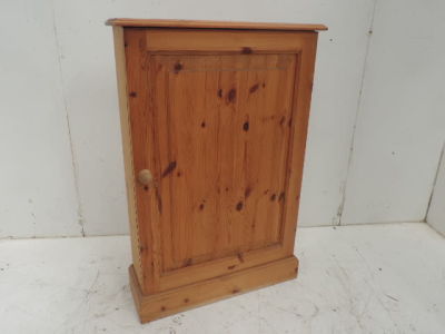 Small Polished Pine Hall Shoe Cabinet / Cupboard