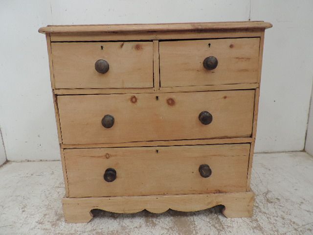 Victorian Stripped Pine Two Over Three Drawer Chest on Apron Front Base & Bun Handles